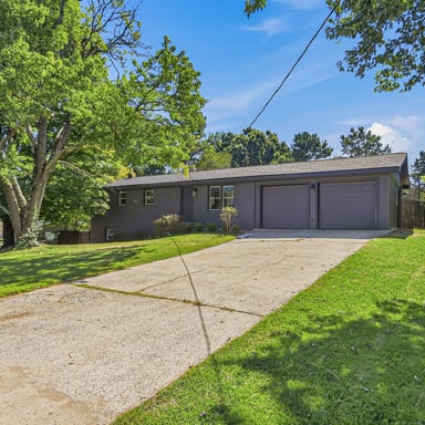 Property photo 1 of 3841 Lavilla Dr