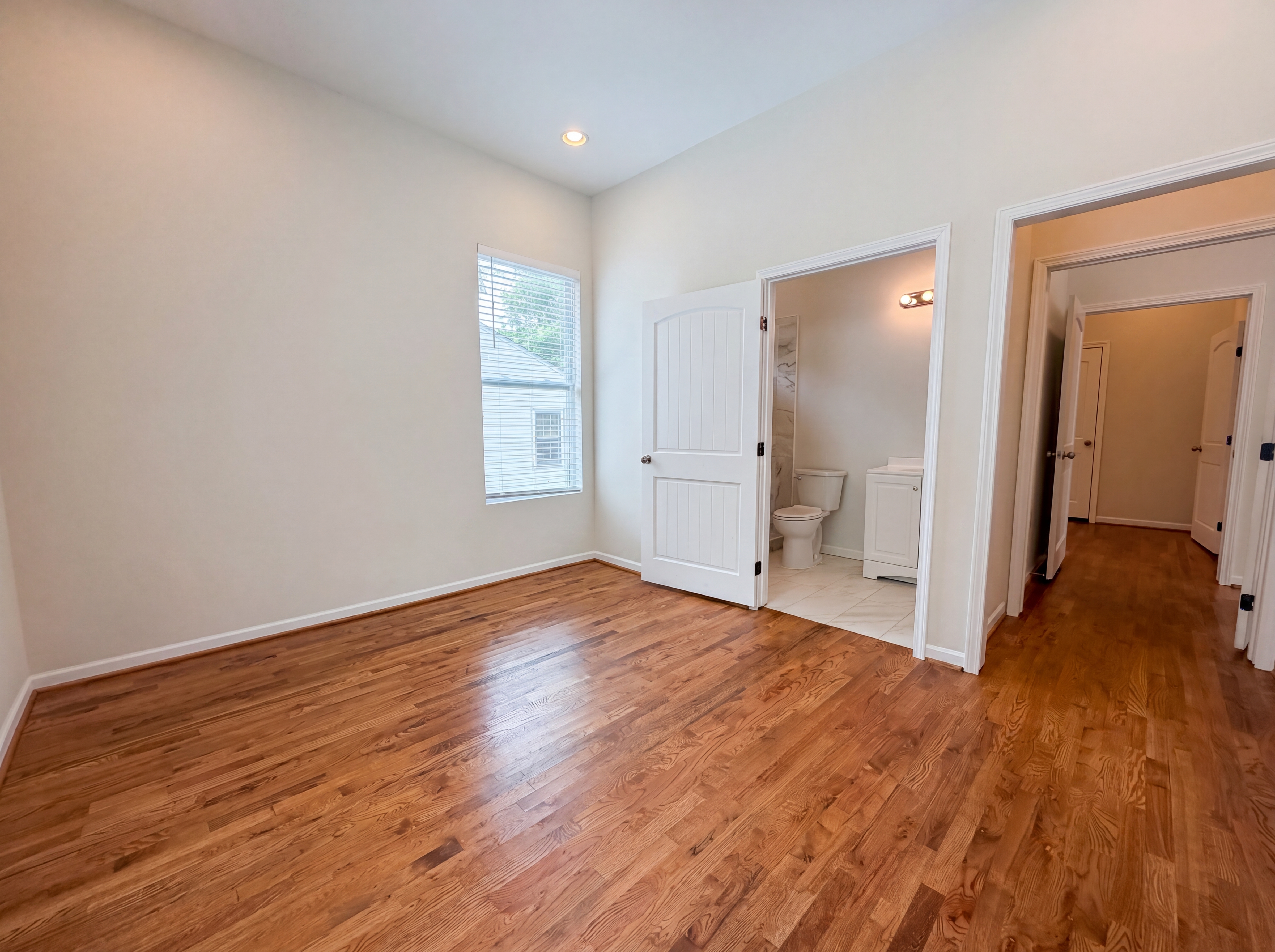 Photo 13 of 22 of 861 77th St S, Birmingham, AL