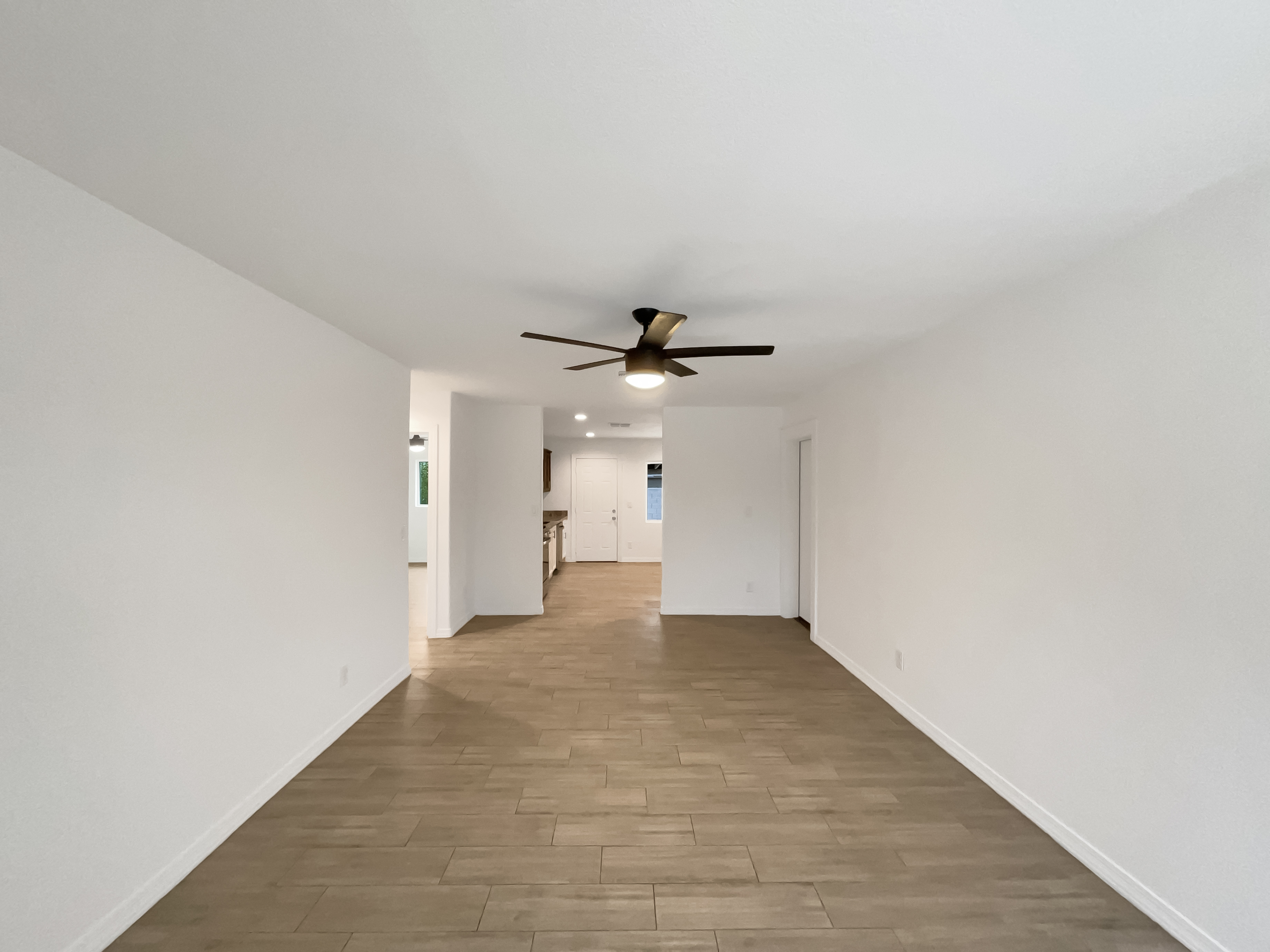 Photo 8 of 17 of 1838 W Alta Vista Rd, Phoenix, AZ