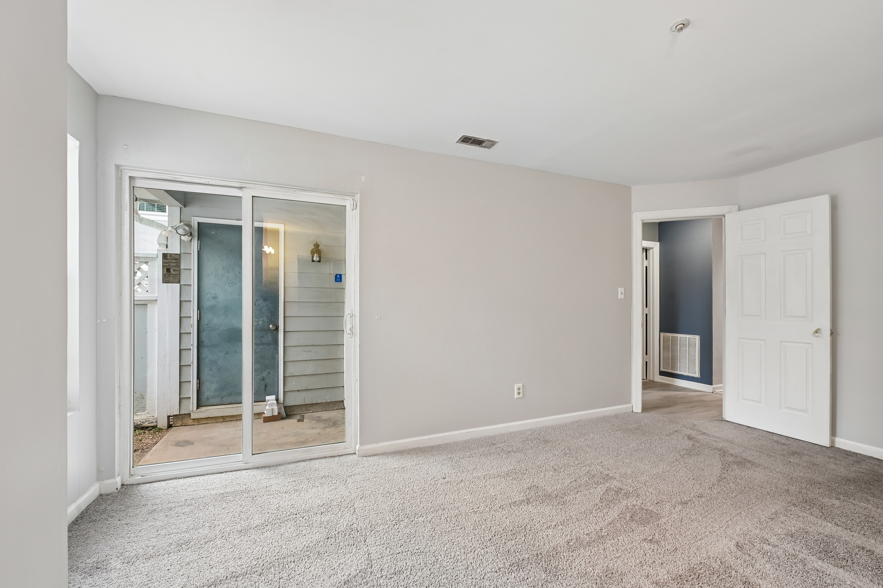 Photo 15 of 27 of 4900 Avenida Del Sol Dr, Raleigh, NC