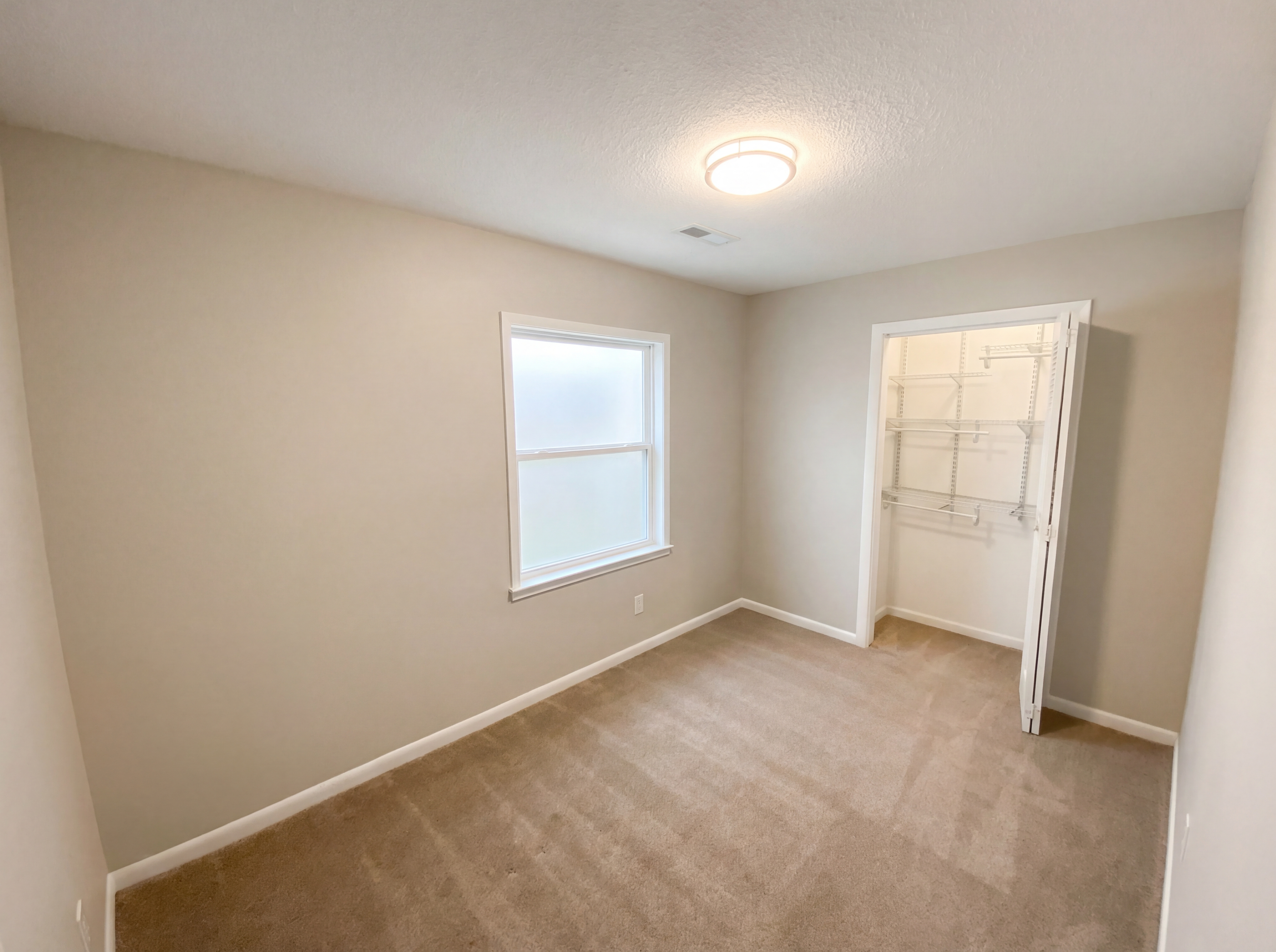 Photo 11 of 21 of 202 Hassellwood Dr, Jamestown, NC