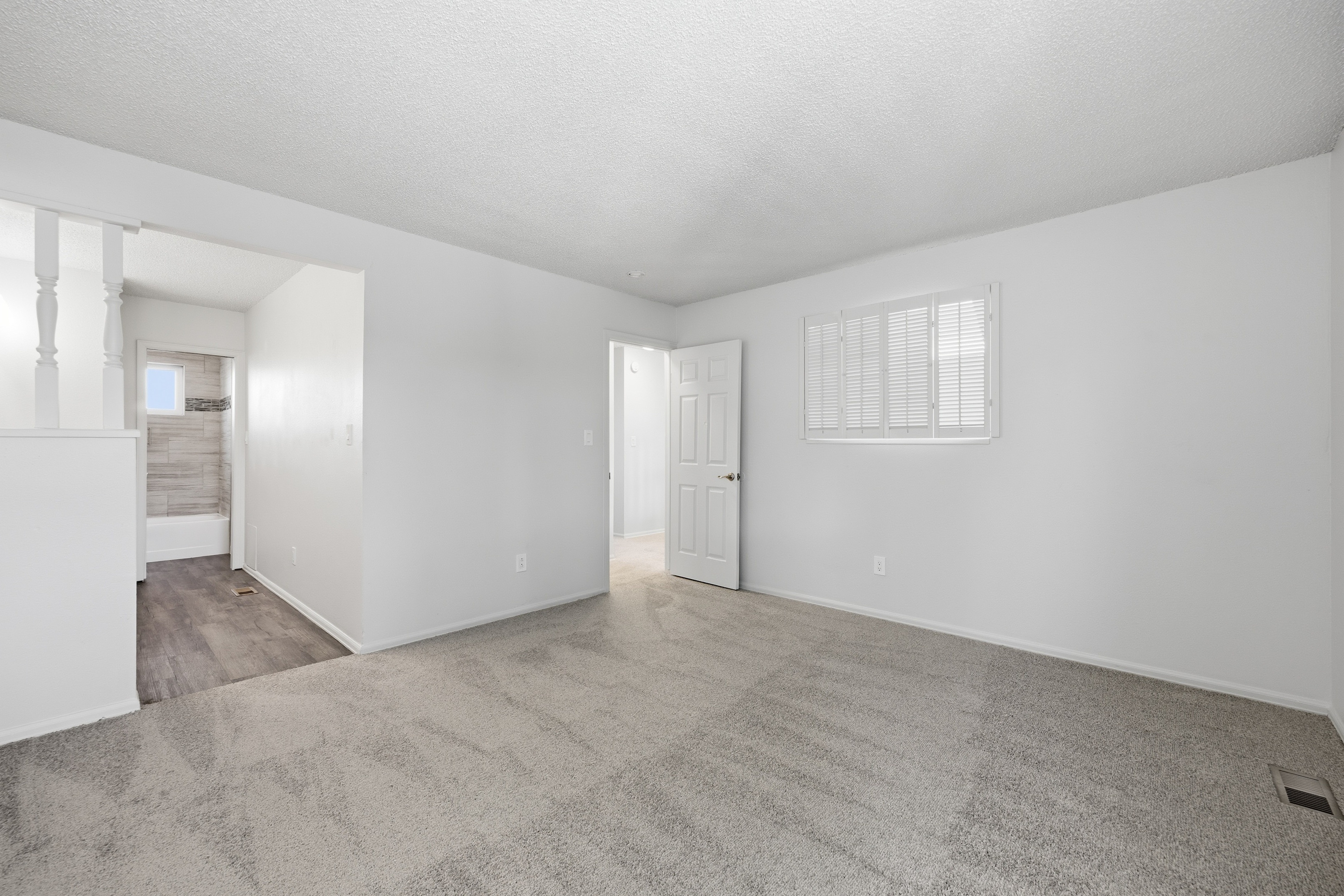 Photo 13 of 39 of 4571 Sunnyhill Dr, Colorado Springs, CO