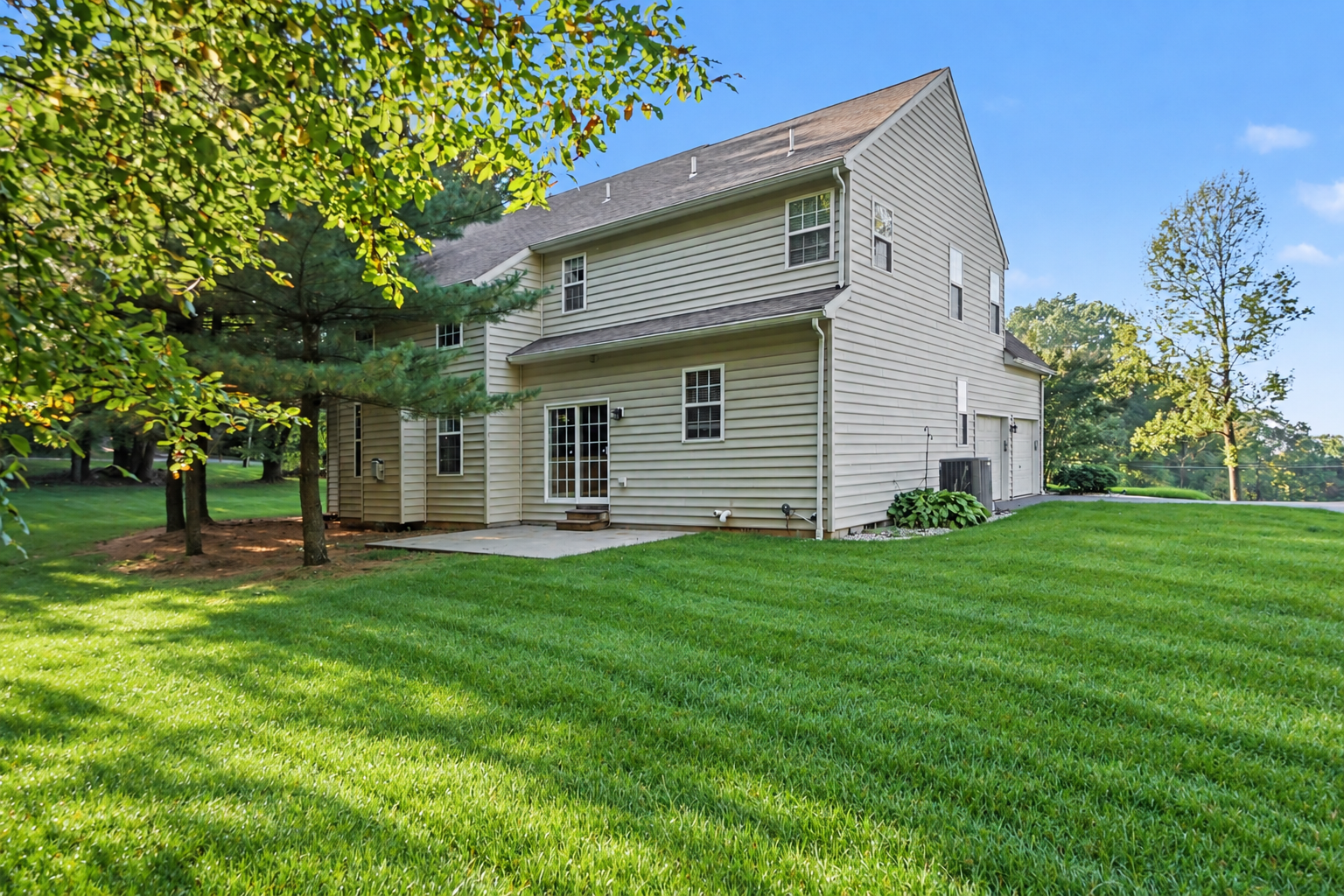 Photo 3 of 20 of 199 Kutz Rd, Fleetwood, PA