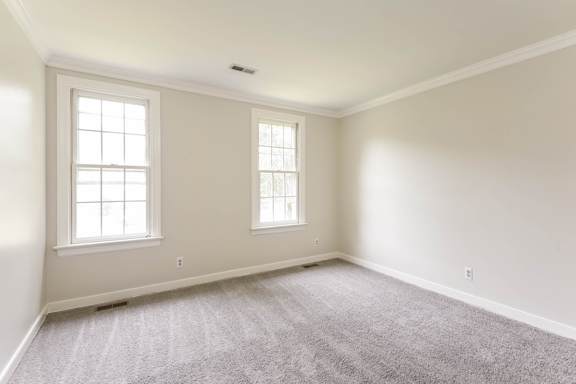 Photo 9 of 21 of 8201 Yolanda Rd, Henrico, VA