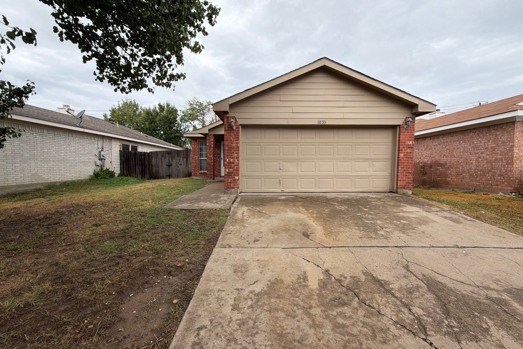 Photo 1 of 1033 Olivewood Ln