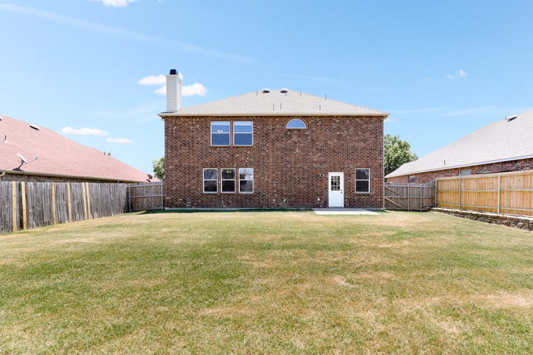Photo 5 of 26 - 509 Cassia Way, Arlington, TX 76002
