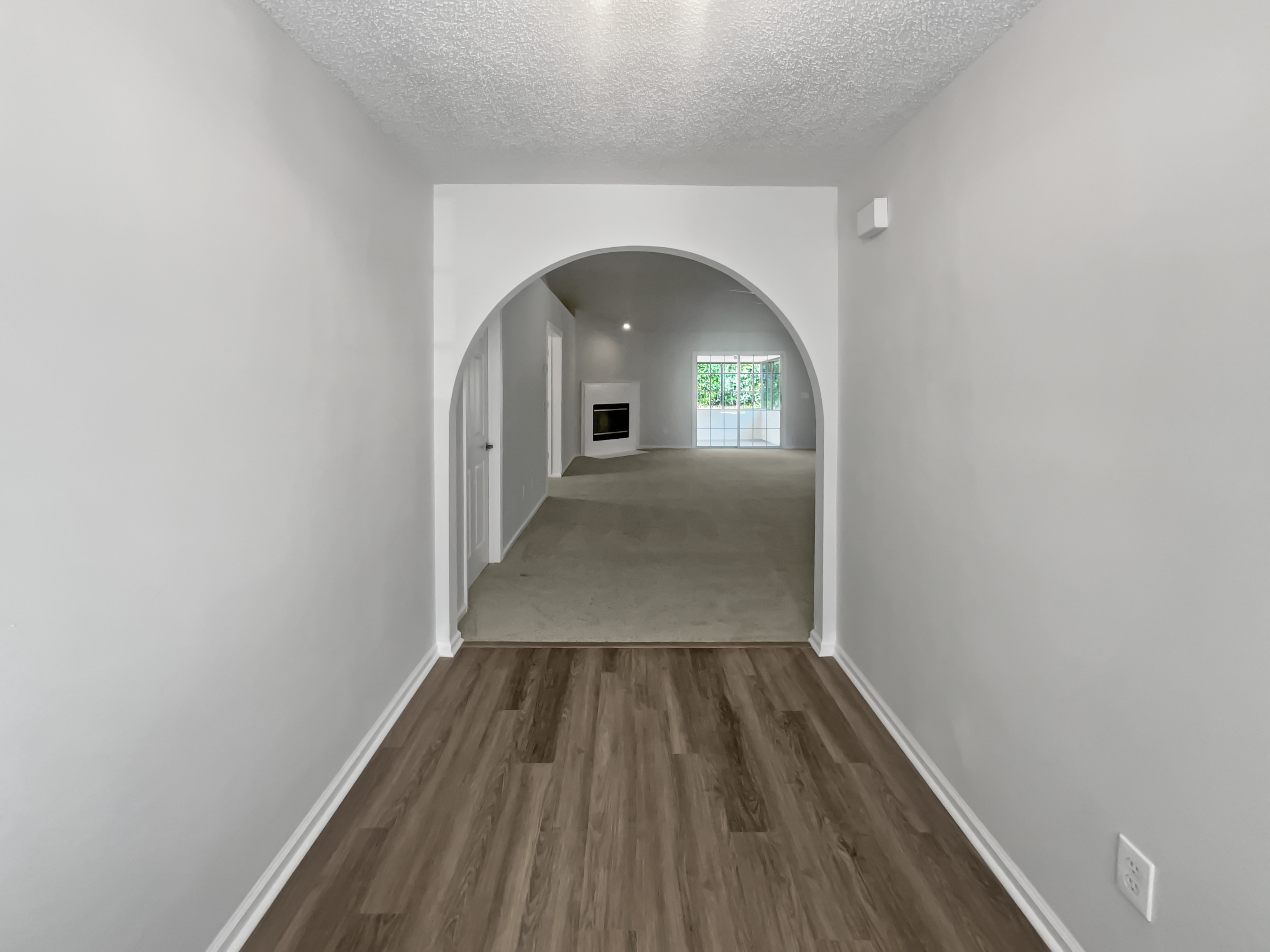 Photo 14 of 22 of 5933 Copper Lake Dr, Jacksonville, FL