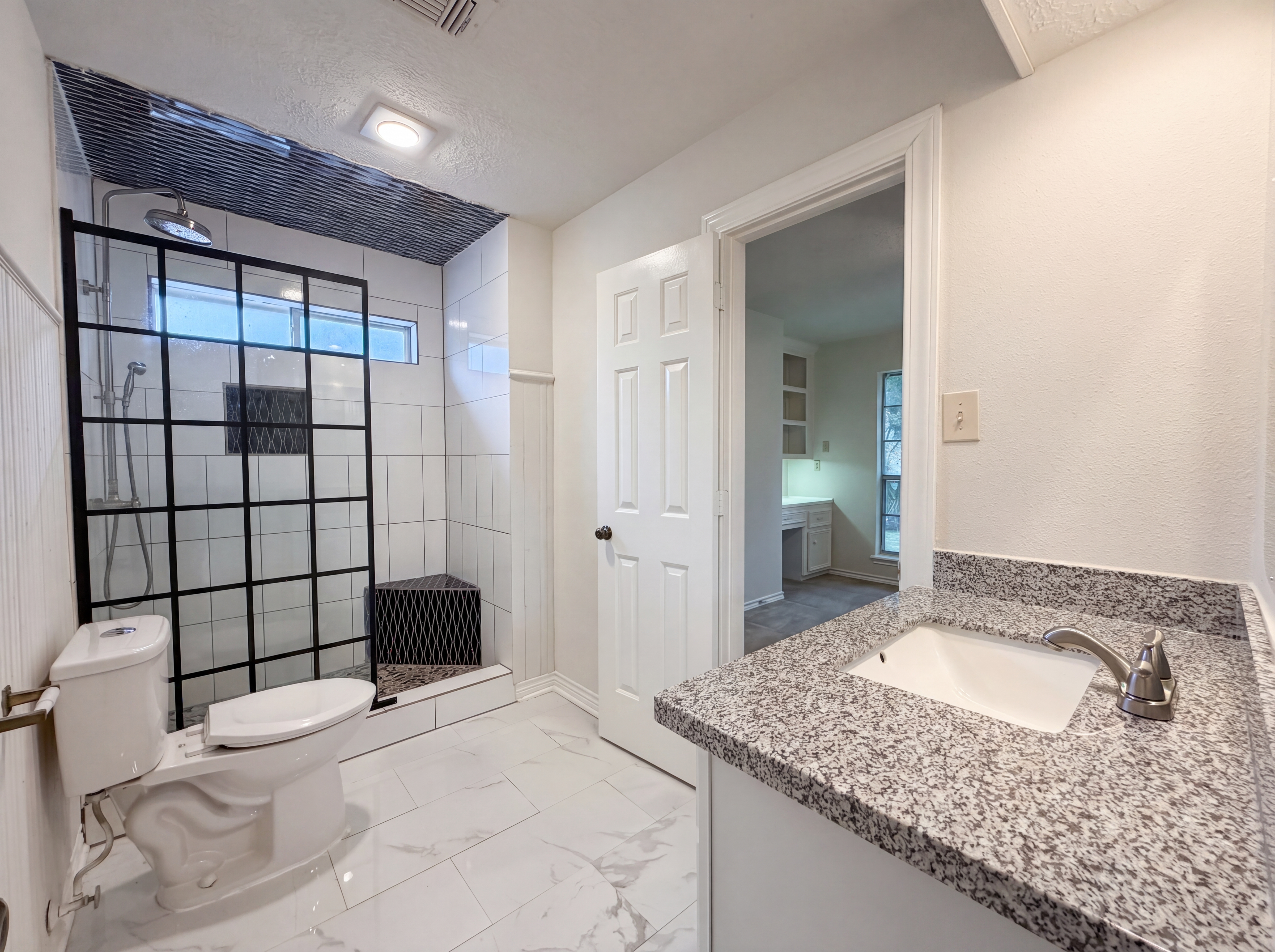 Photo 18 of 27 of 6902 Fawncliff Dr, Houston, TX