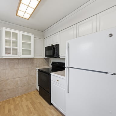 Property photo 2 of 3045 Zephyr Dr