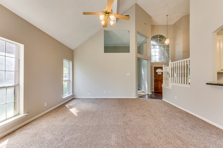 Photo 16 of 38 - 404 Pecan Hollow Dr, Coppell, TX 75019