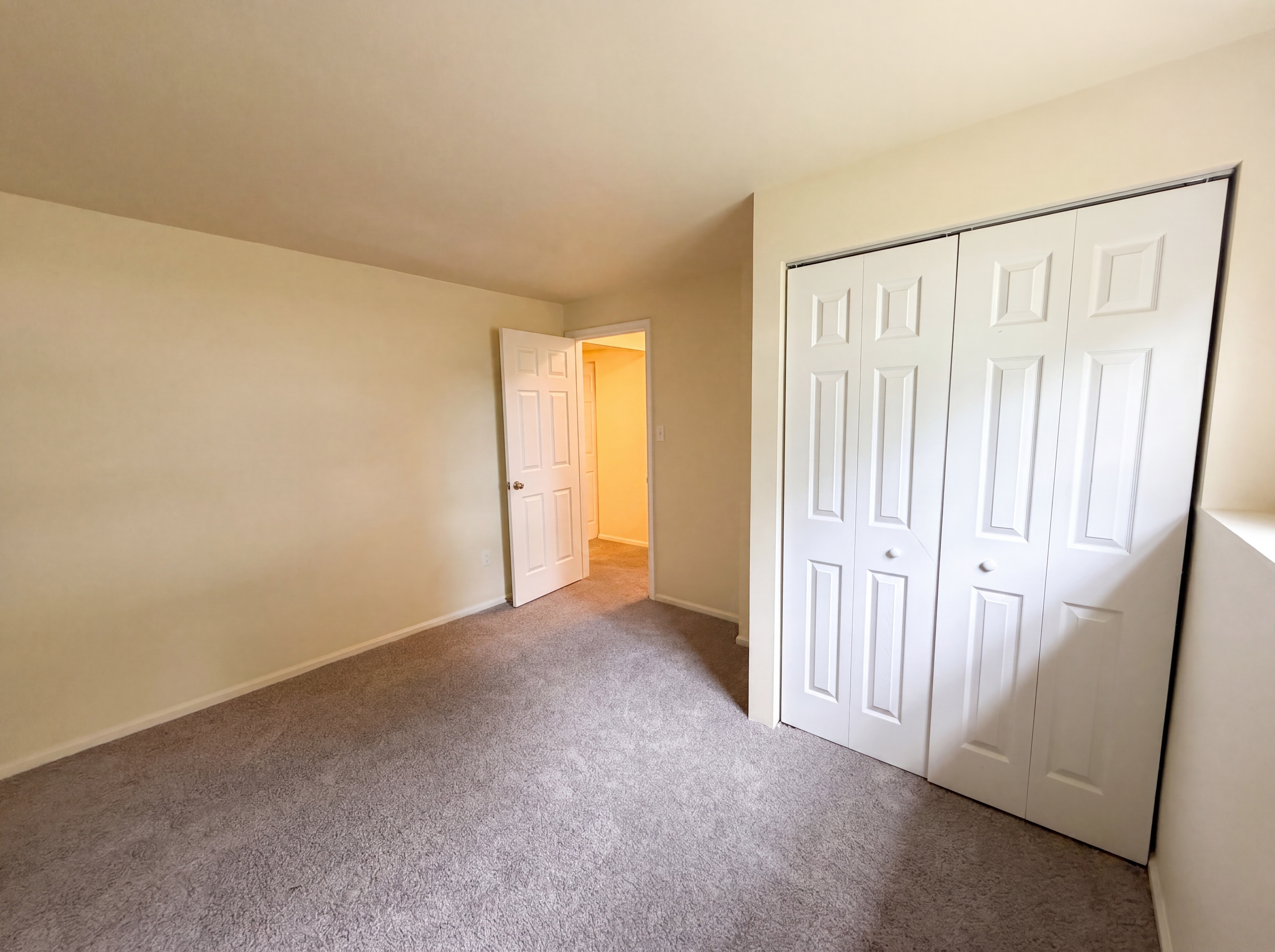 Photo 19 of 53 of 8641 Centerton Ln, Manassas, VA