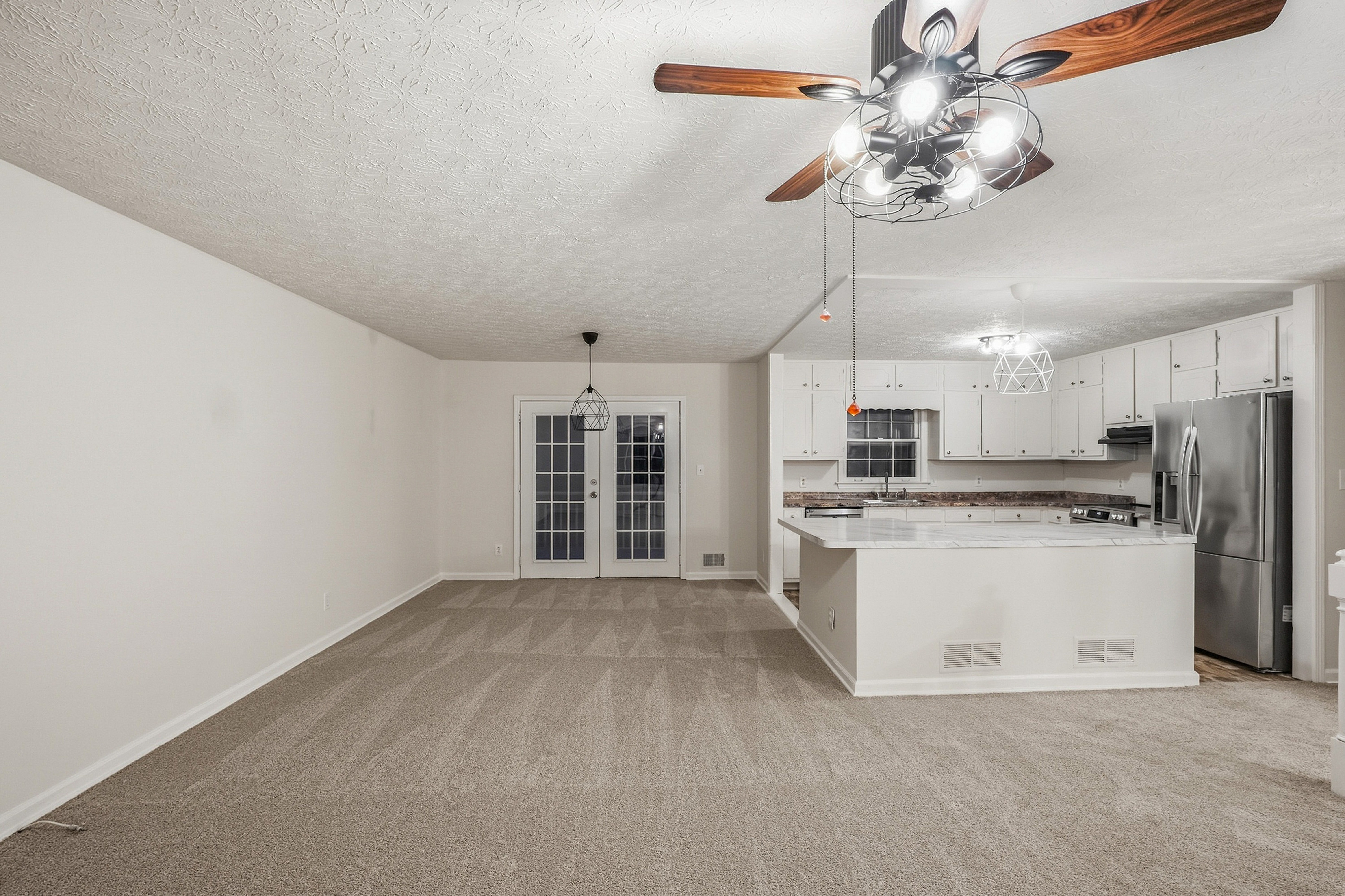 Photo 6 of 27 of 4222 King James Ct, Snellville, GA