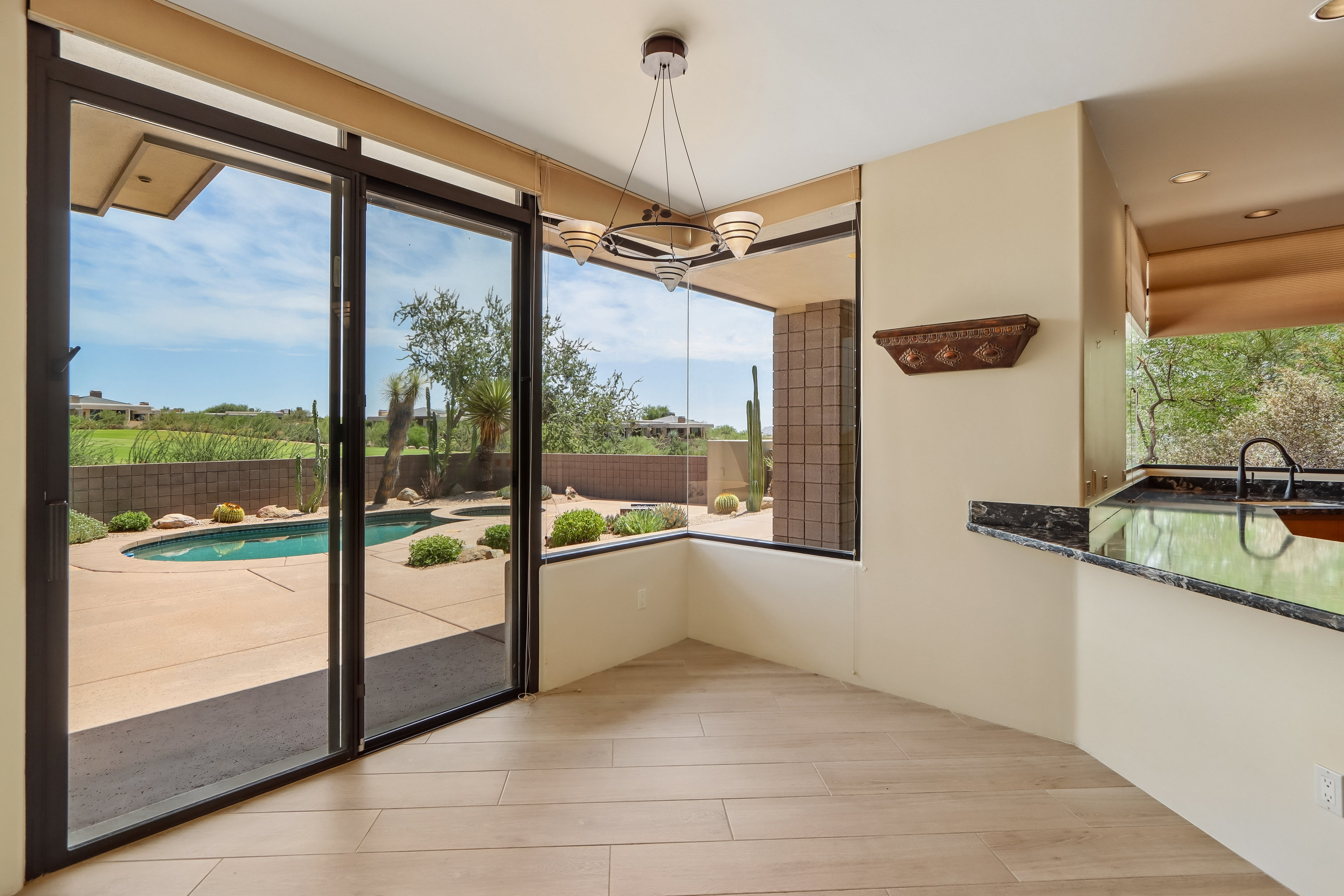 Photo 16 of 32 of 39749 N 107th Way, Scottsdale, AZ