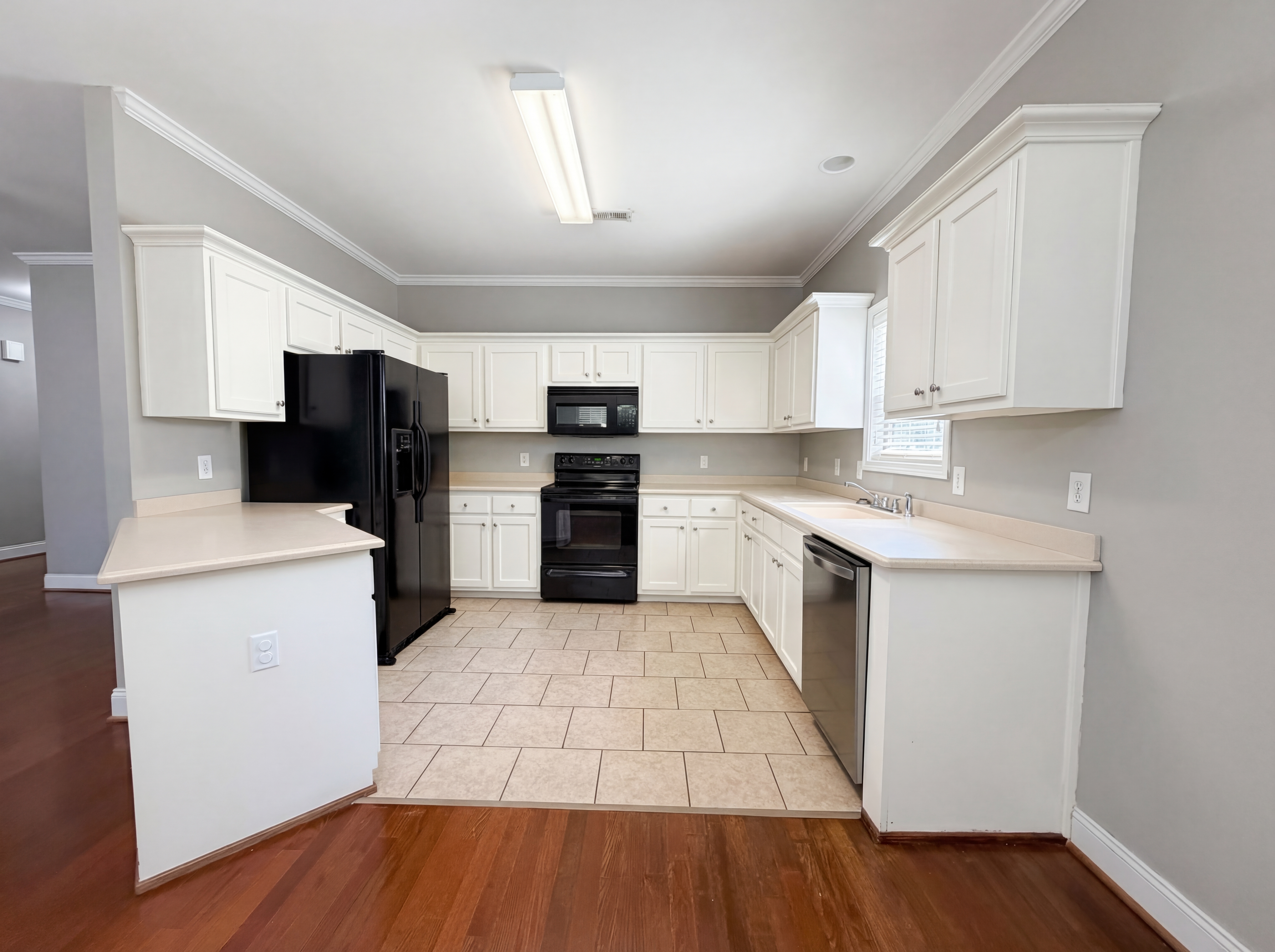 Photo 2 of 18 of 4170 Hathaway Ln, Mount Olive, AL