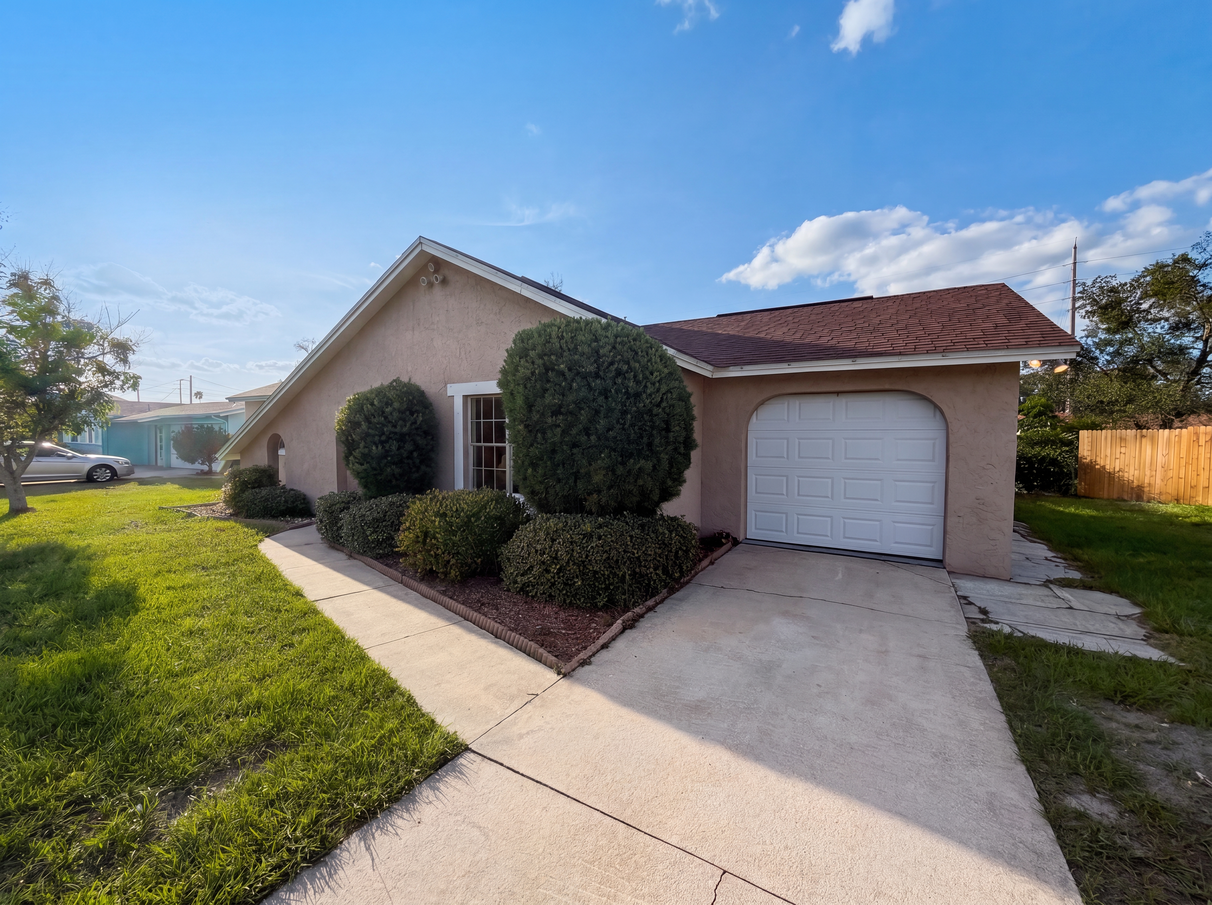 Photo 20 of 22 of 880 Fruitland Dr, Deltona, FL