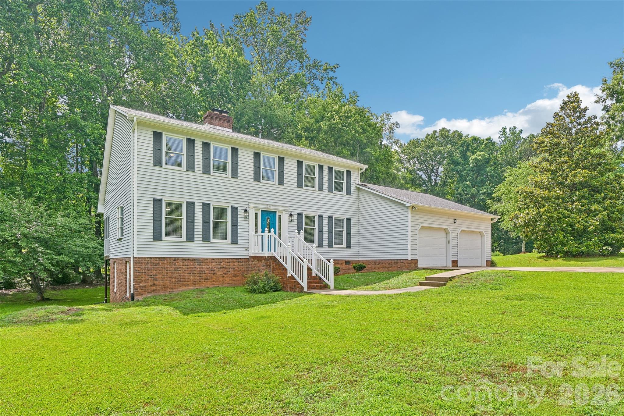 Photo 3 of 50 of 561 Briarwood Rd, Lancaster, SC