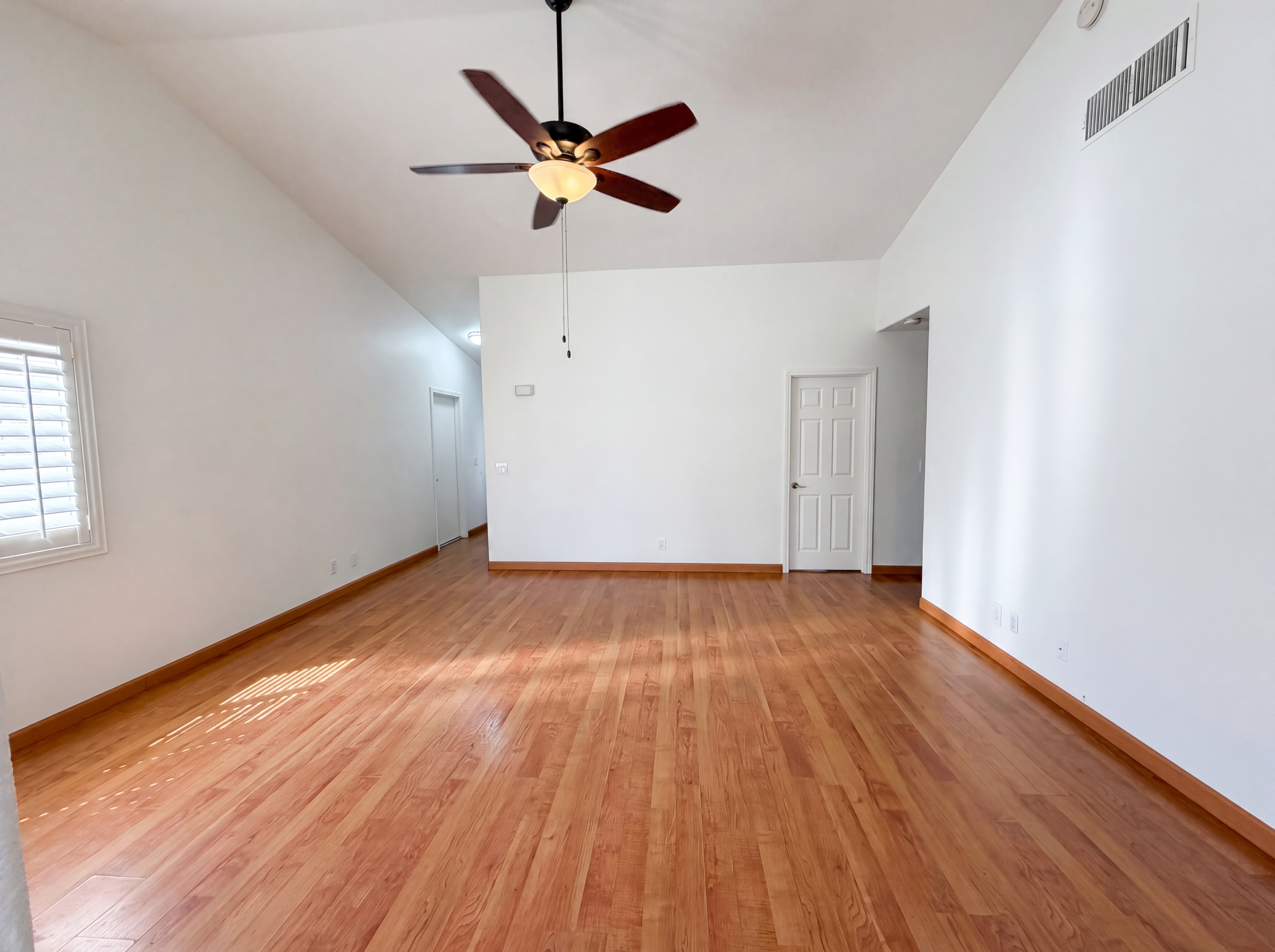 Photo 8 of 27 of 6305 W Washburn Rd, Las Vegas, NV