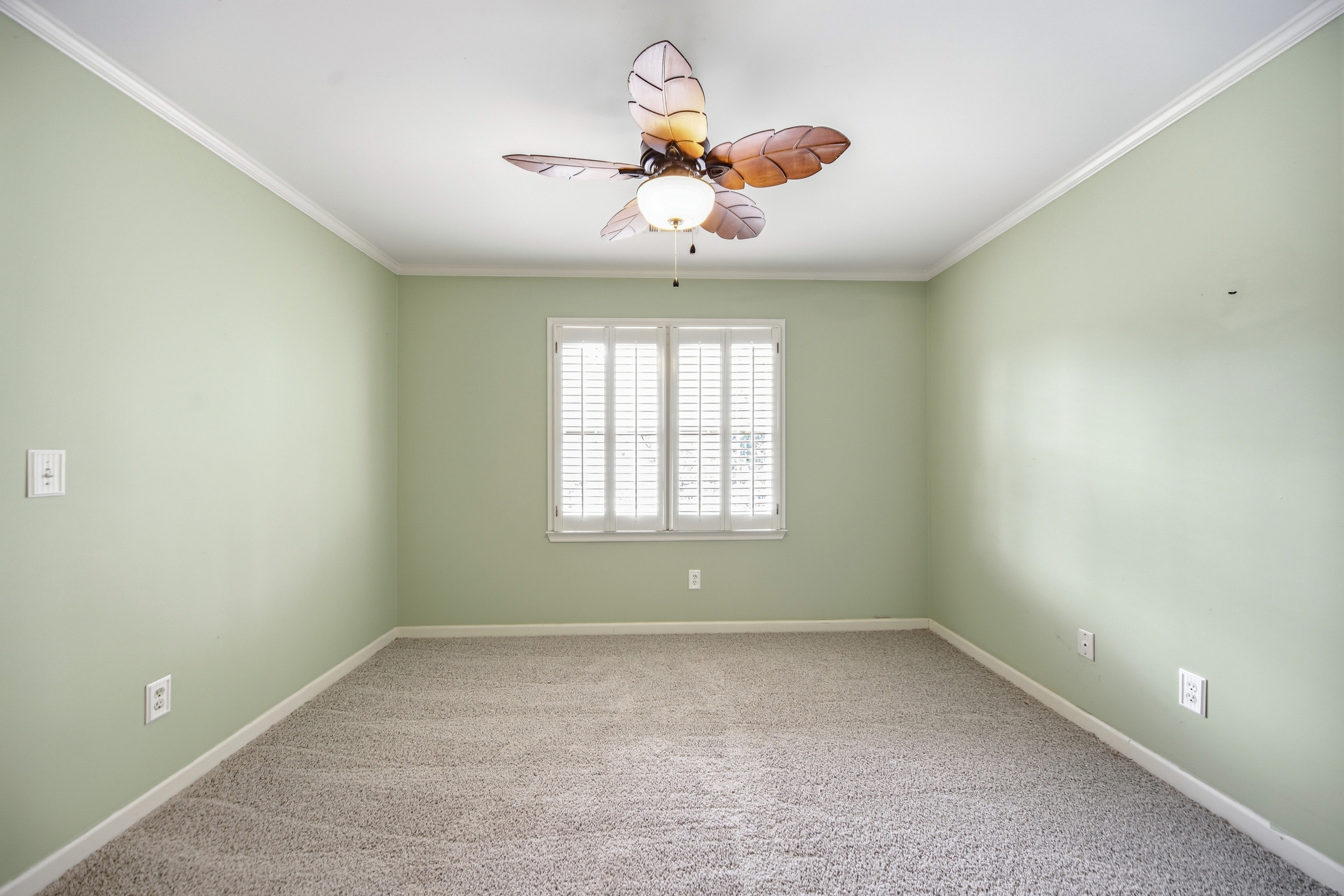 Photo 14 of 32 of 2690 Shadow Pine Dr, Roswell, GA
