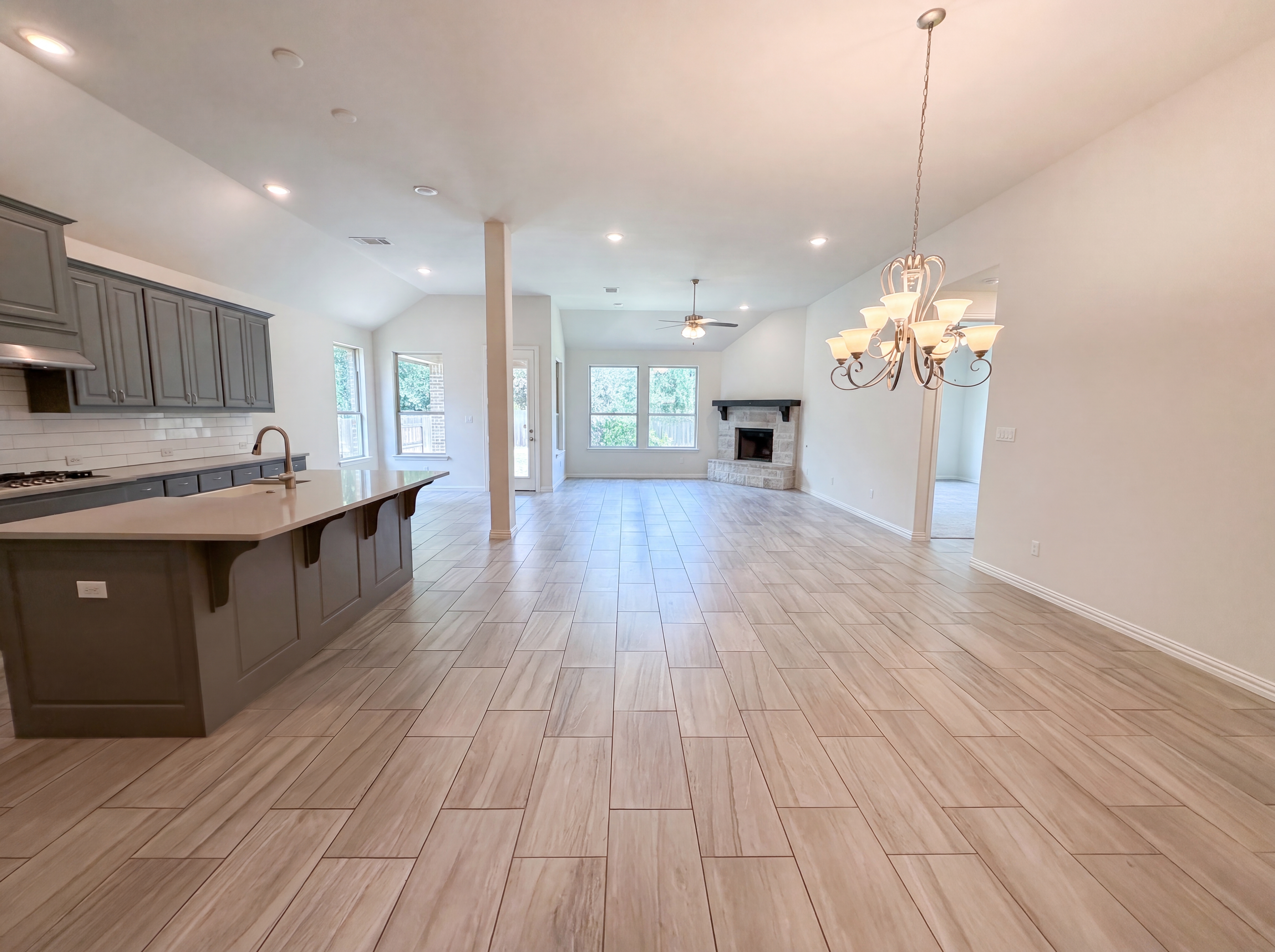 Photo 3 of 27 of 316 Fannin Battleground Ln, Georgetown, TX