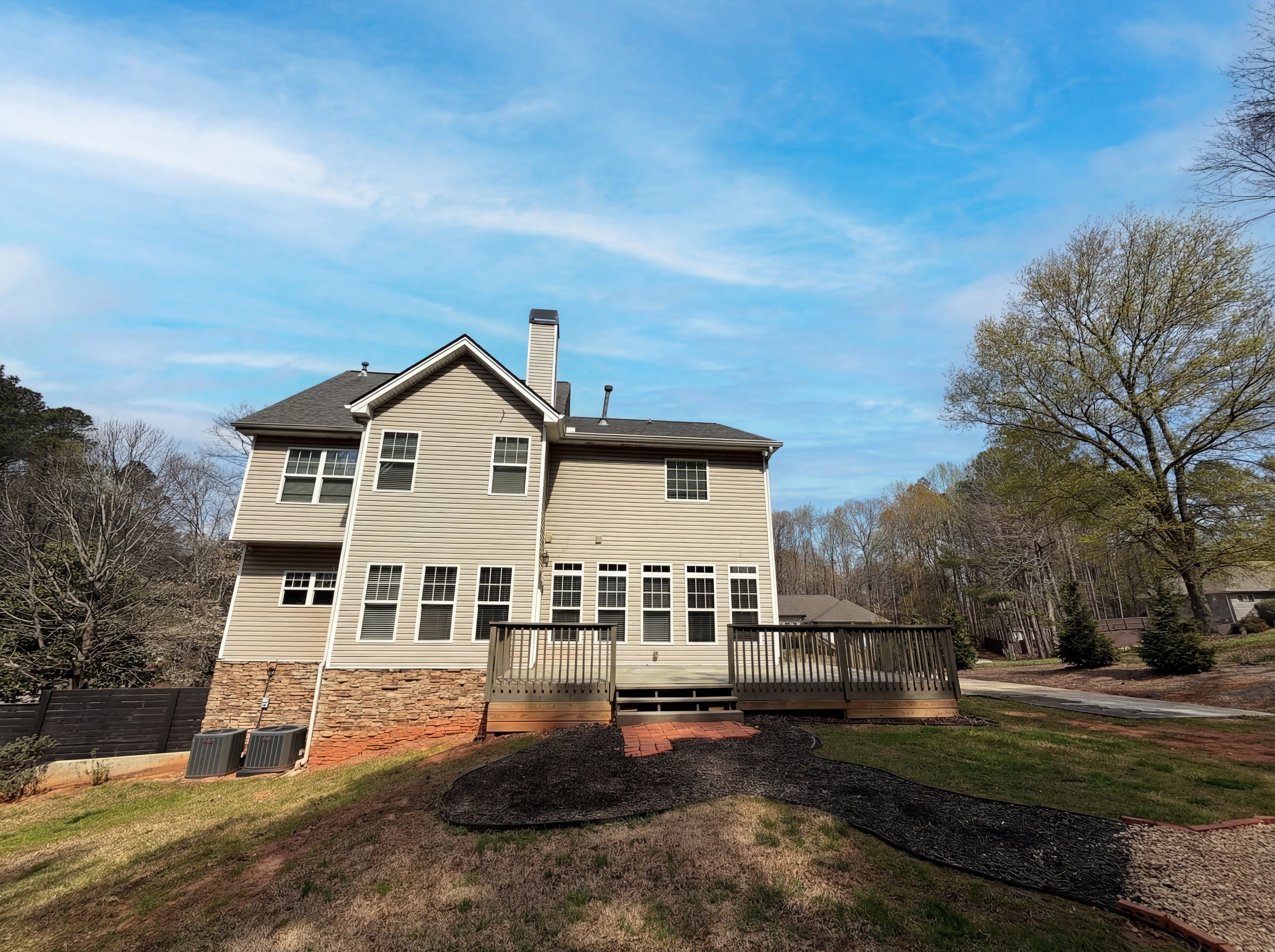 Photo 5 of 34 of 28 Meadows Ct, Dawsonville, GA