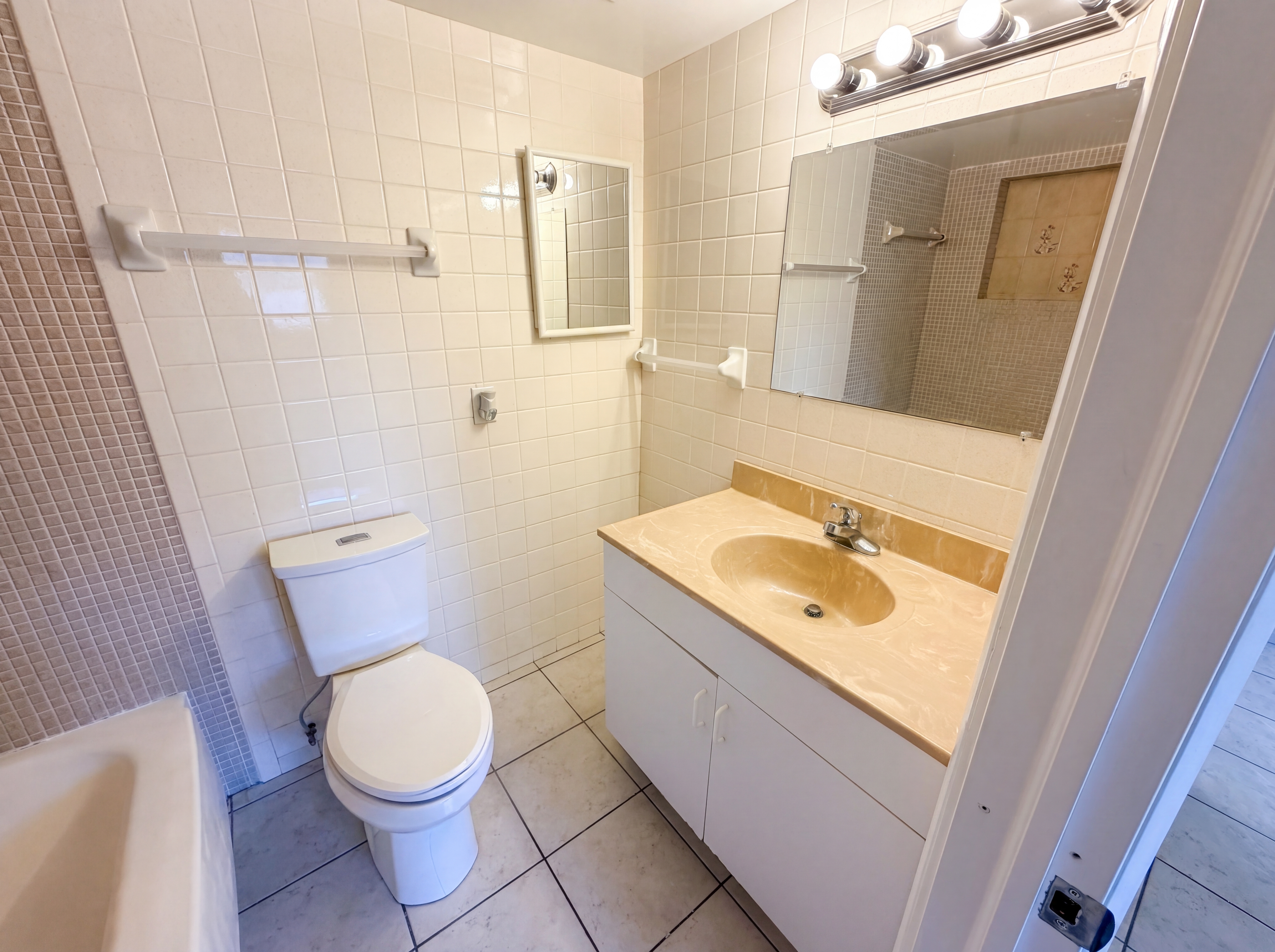 Photo 27 of 35 of 406 Skylark Blvd, Satellite Beach, FL