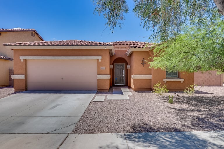 Photo 1 of 19 - 3507 S 80th Ave, Phoenix, AZ 85043