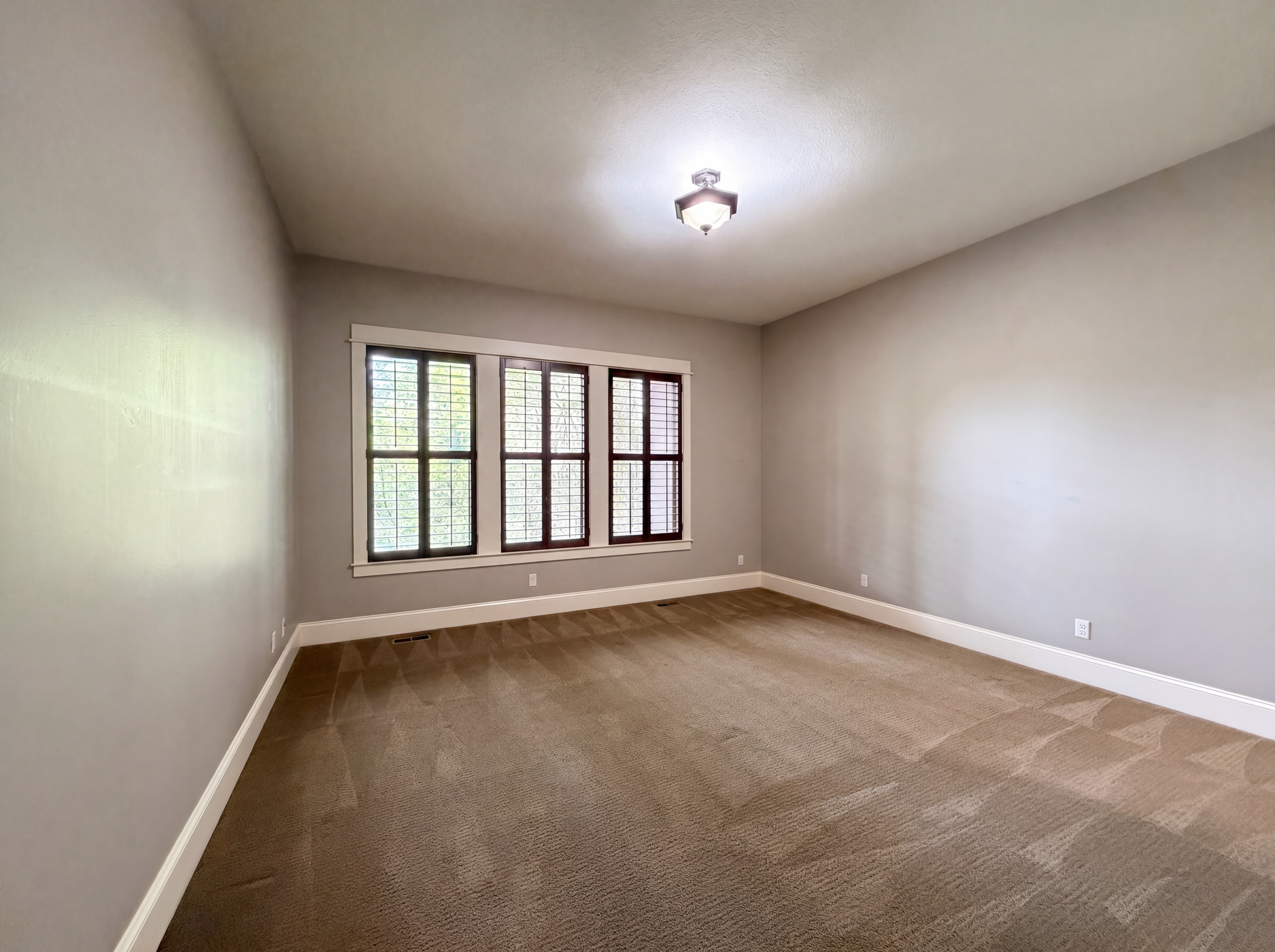 Photo 8 of 32 of 2835 NW Pinnacle Dr, Portland, OR