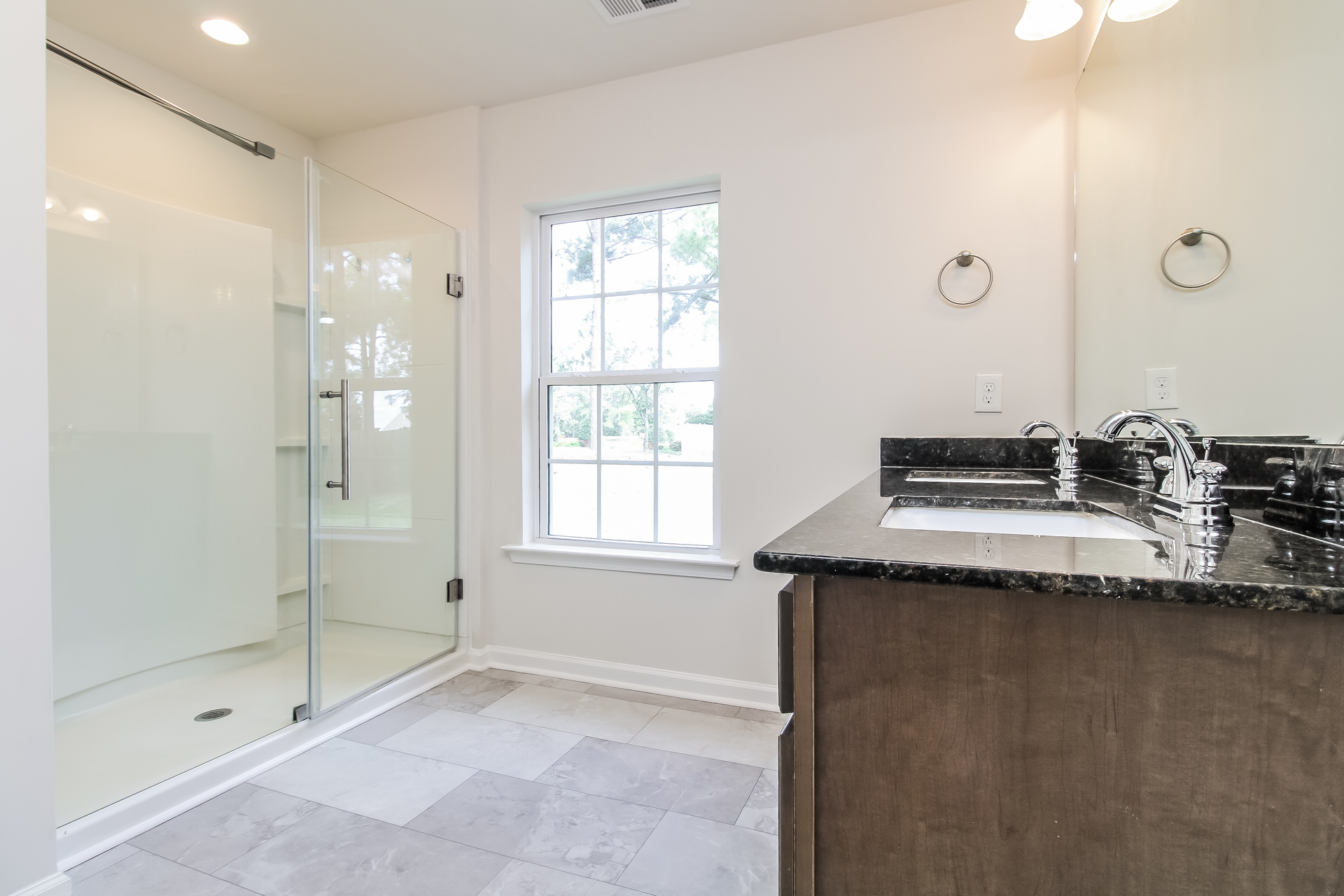 Photo 9 of 21 of 301 Rolling Knoll Dr, Columbia, SC
