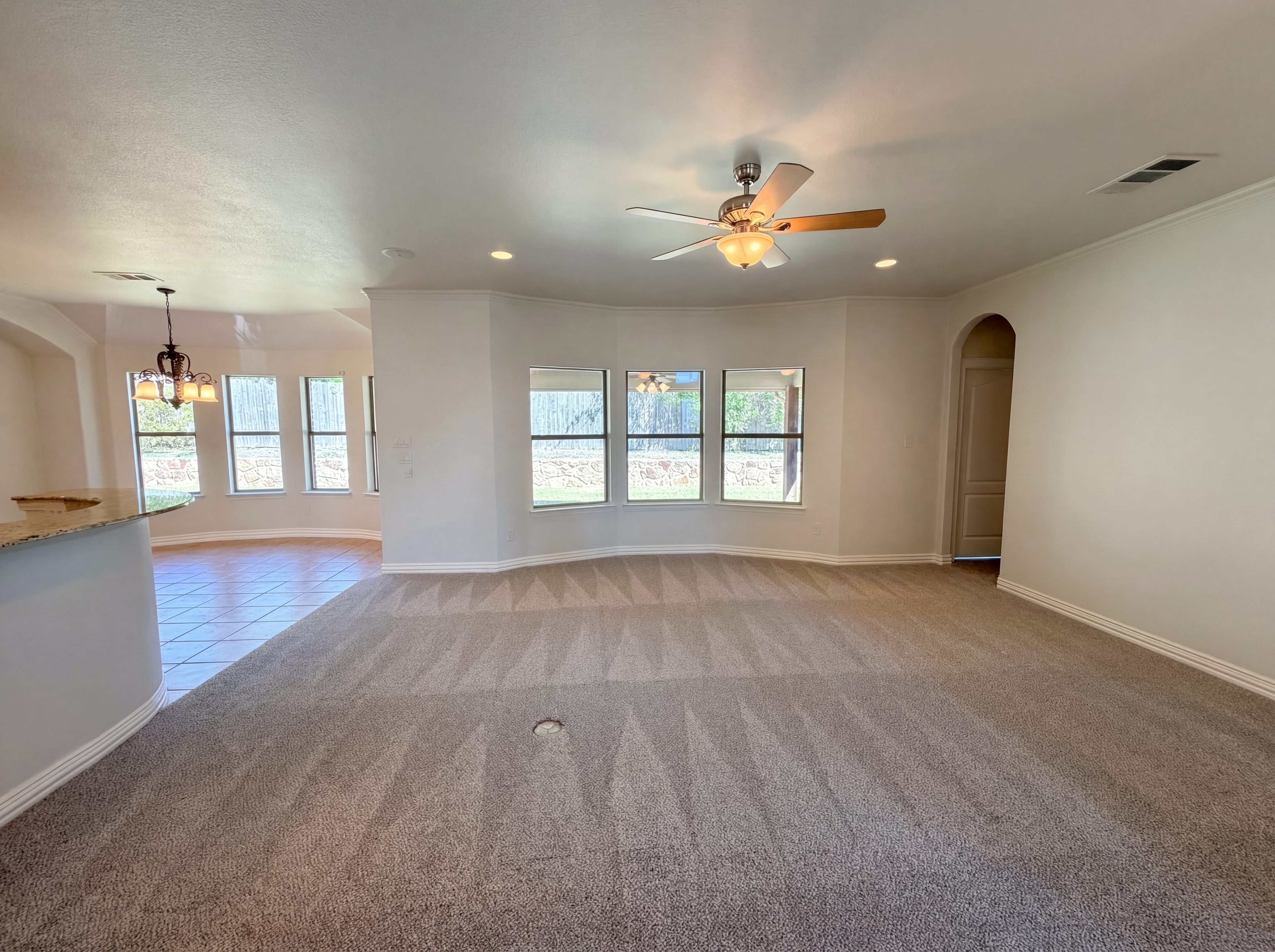 Photo 13 of 19 of 210 Billo Ct, Weatherford, TX