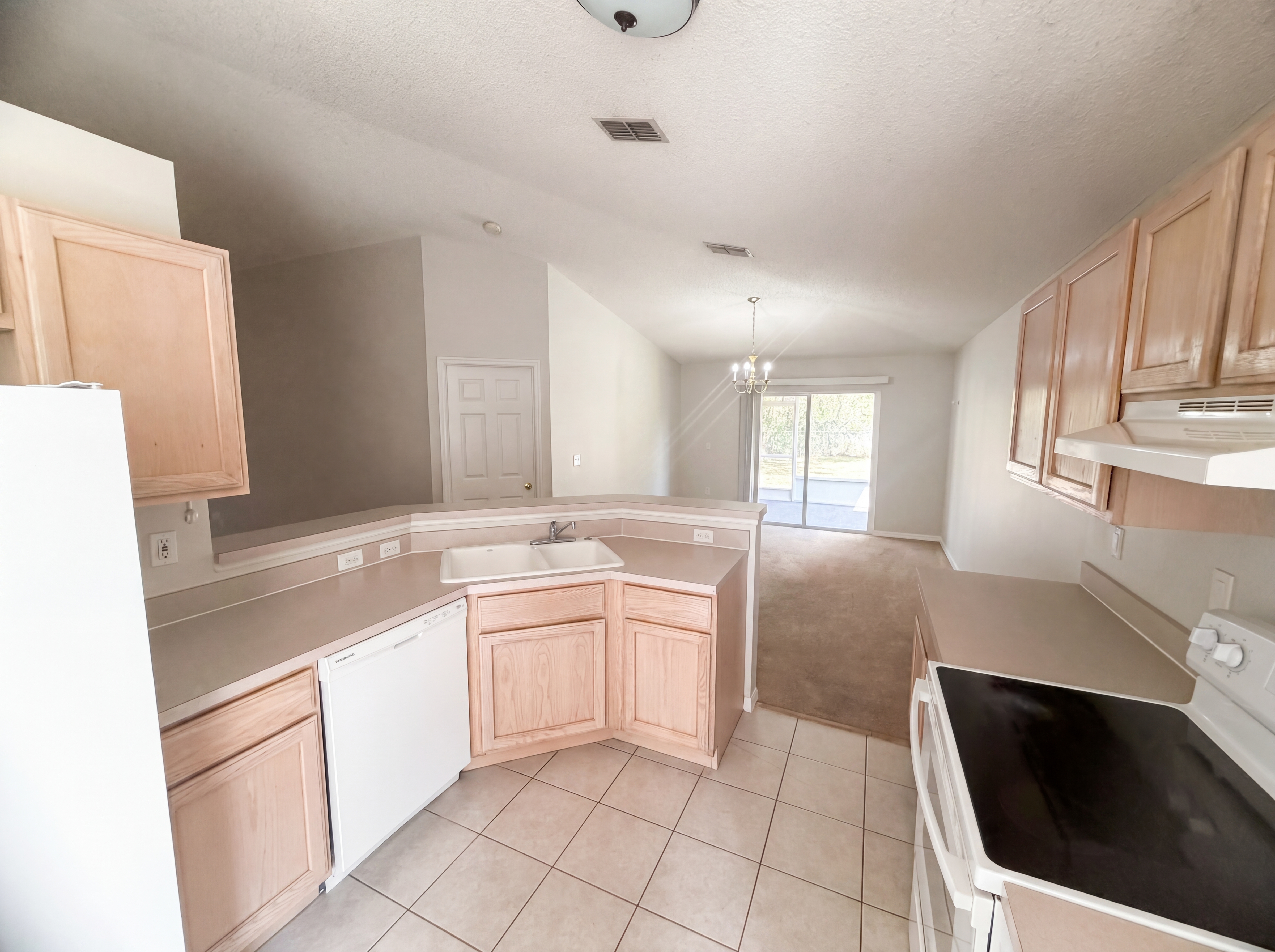Photo 19 of 28 of 262 SW Panther Trce, Port Saint Lucie, FL
