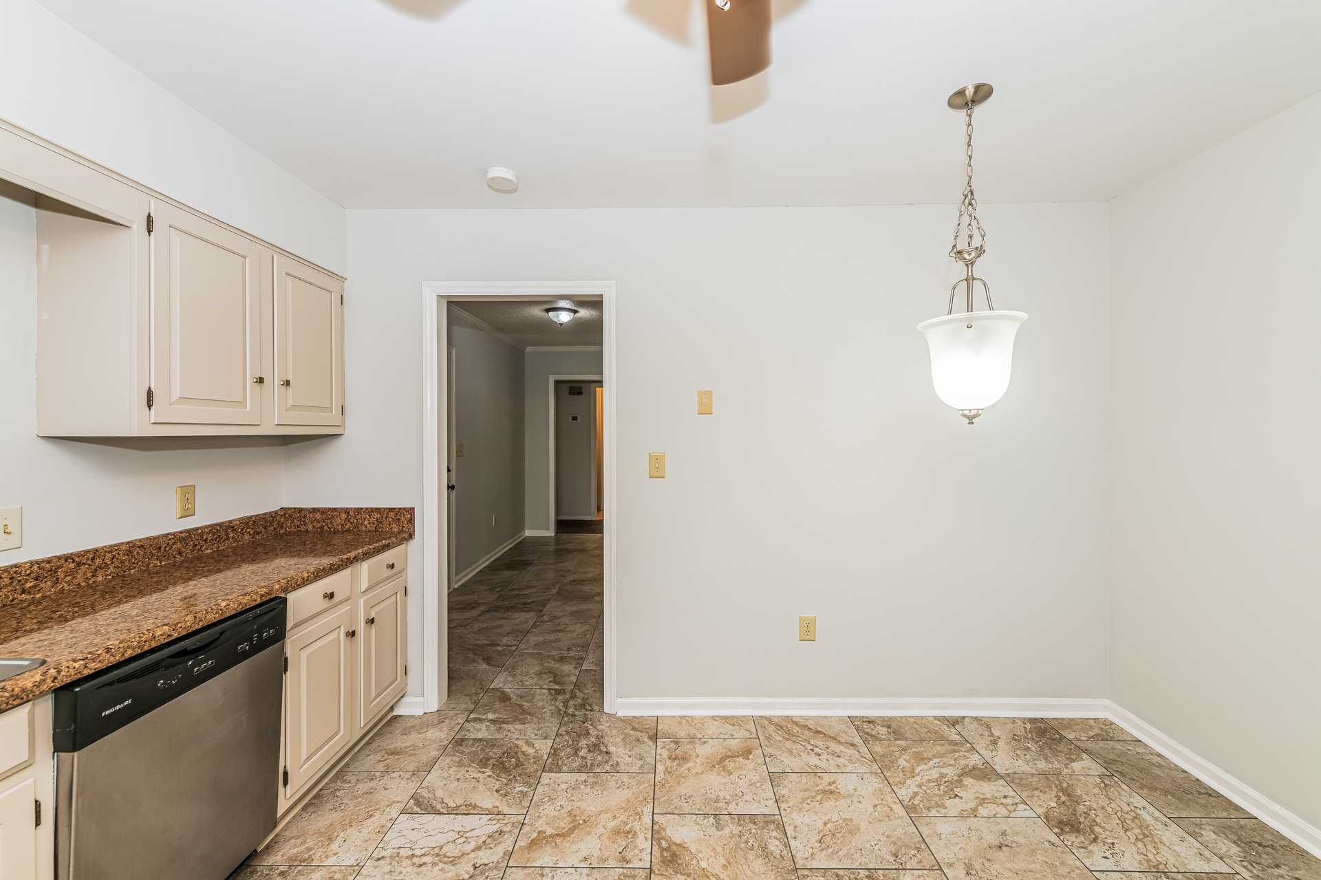 Photo 2 of 21 of 909 Satinwood Ct, Southern Pines, NC