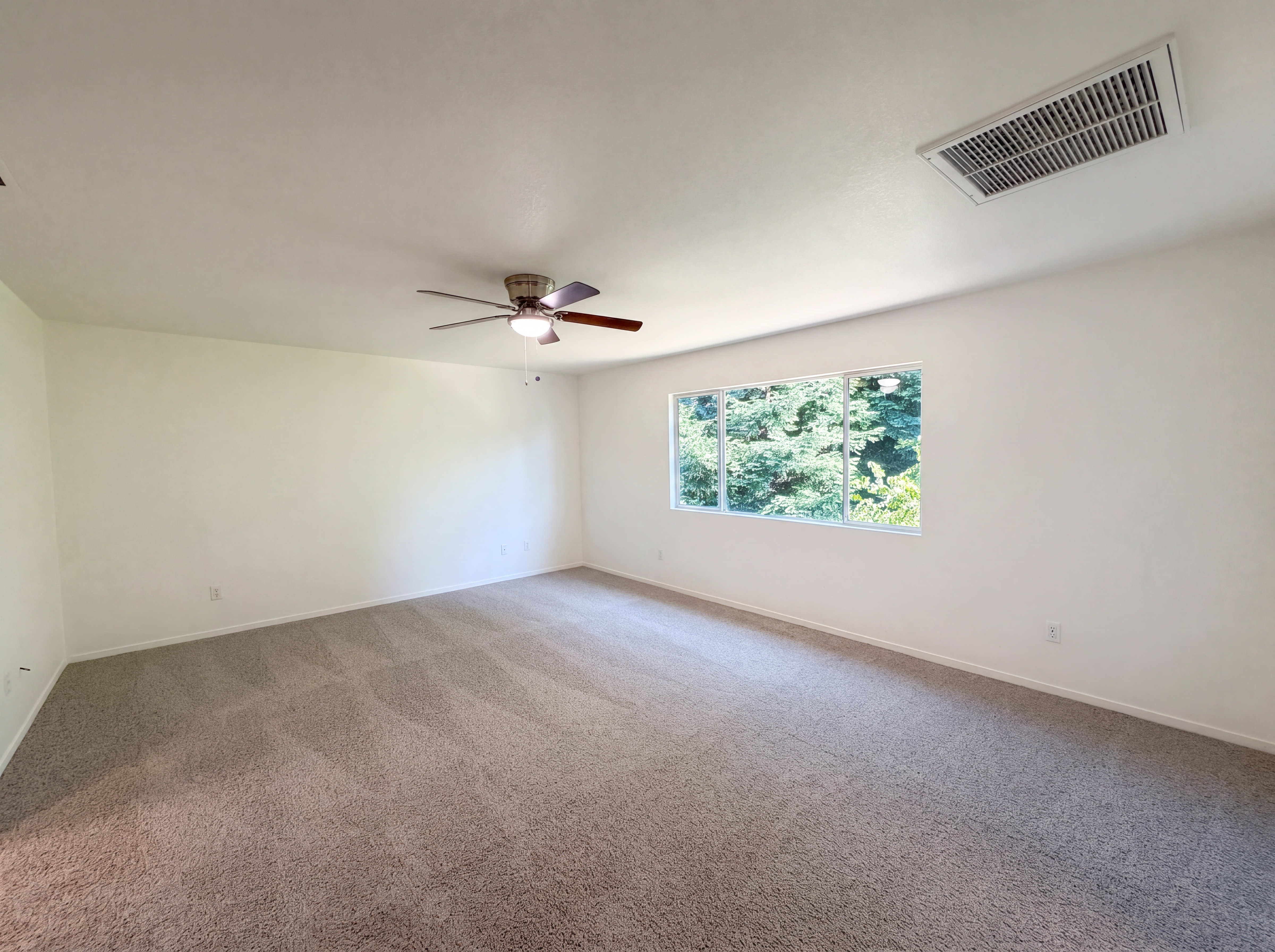 Photo 12 of 30 of 2805 Aquamarine Cir, Rescue, CA