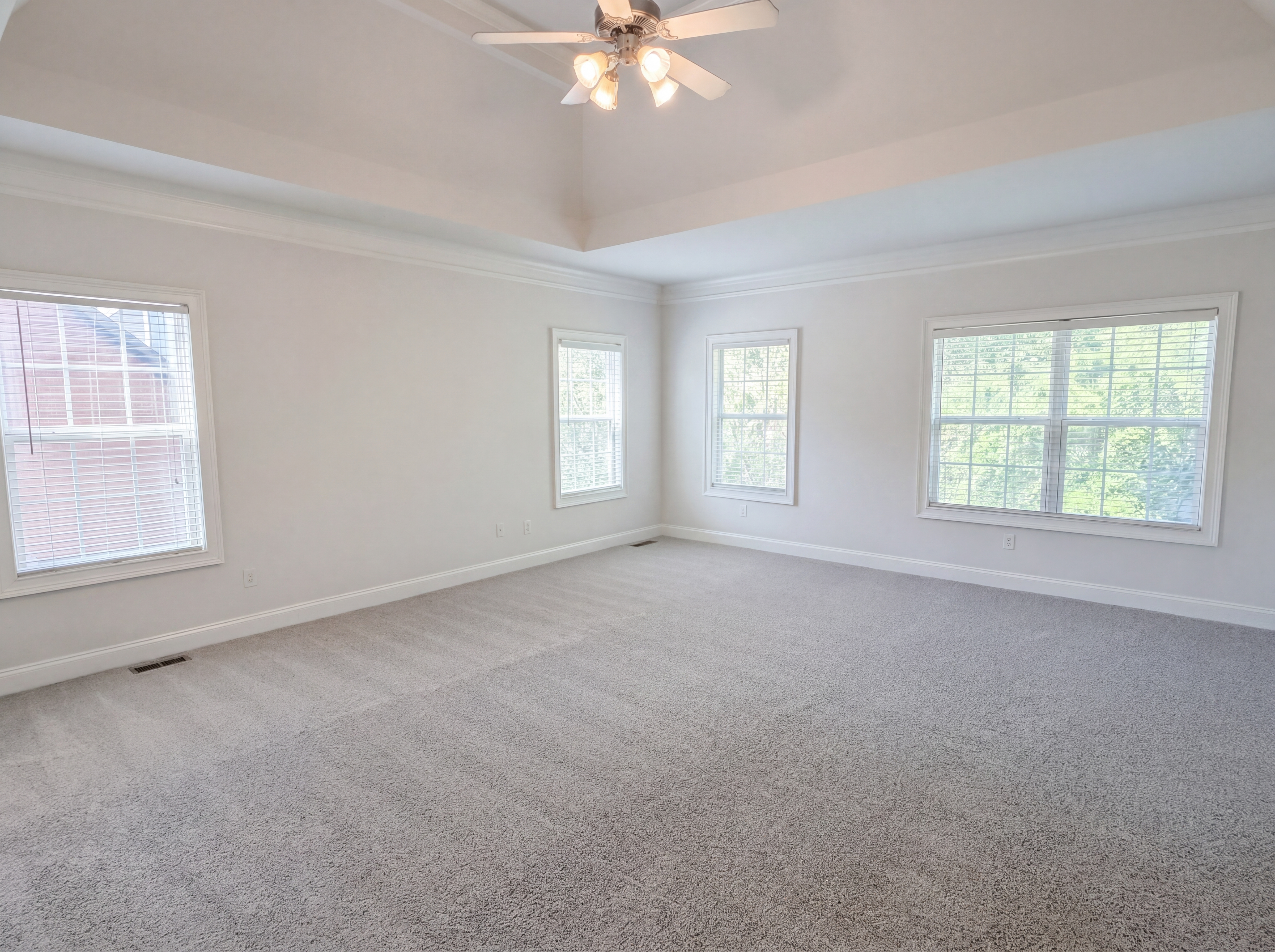 Photo 13 of 39 of 8111 Crestview Dr SE, Covington, GA