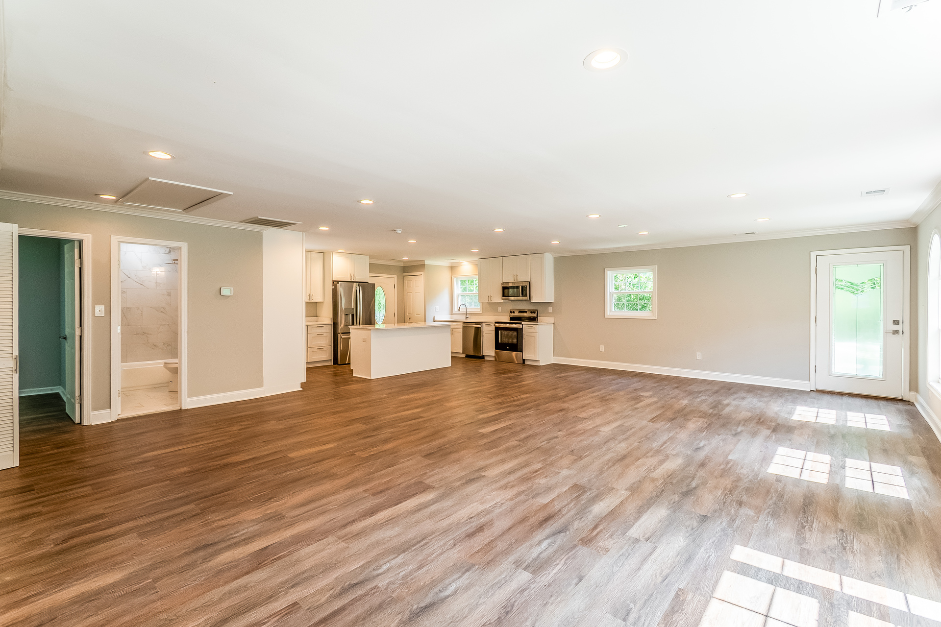 Photo 17 of 20 of 9380 Crystal Ln, Bel Alton, MD
