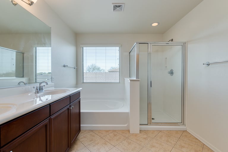 Photo 16 of 31 - 852 W Hereford Dr, San Tan Valley, AZ 85143