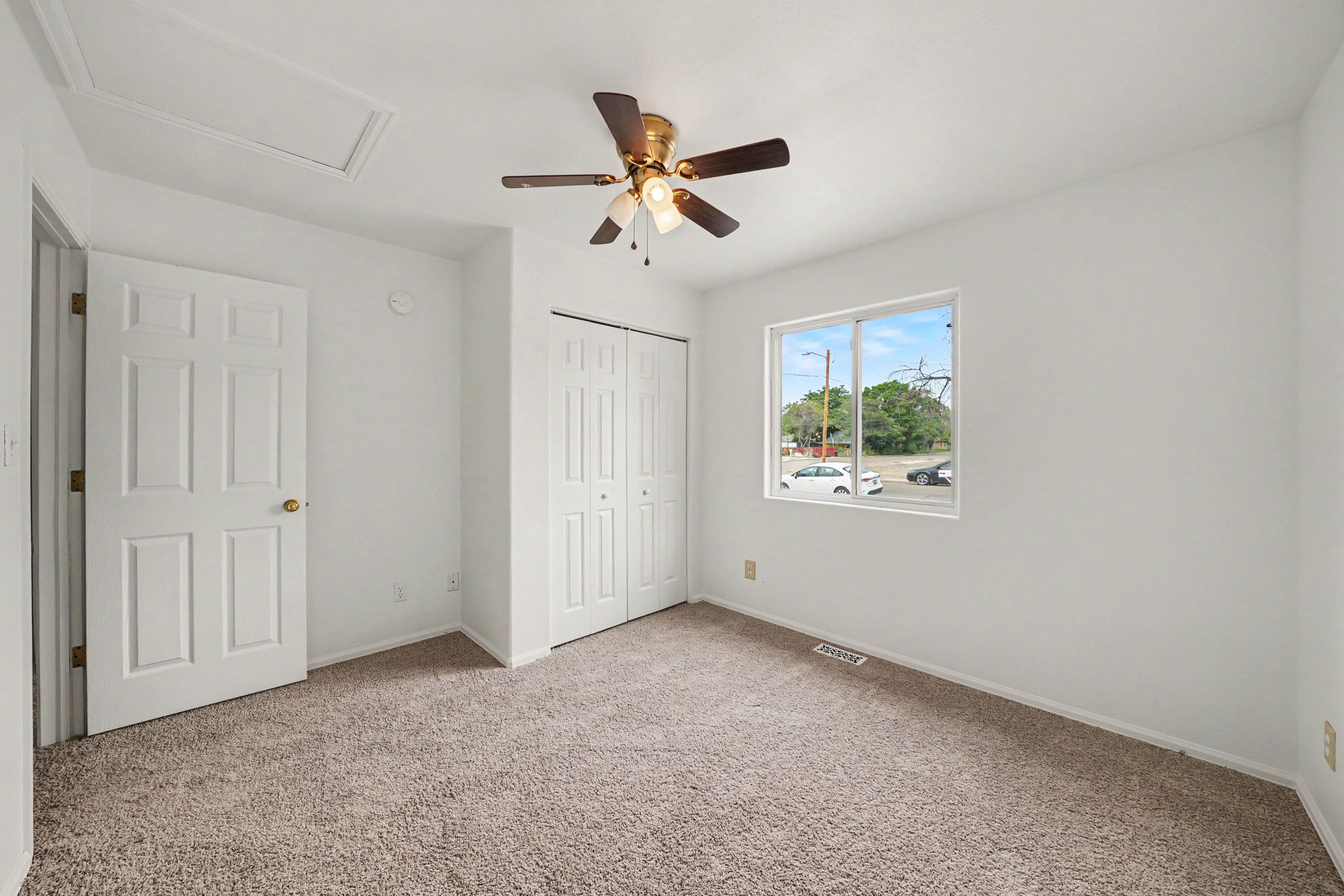 Photo 4 of 15 of 1002 Catalpa St, Pueblo, CO