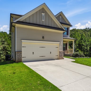Property photo 2 of 469 Flowing Trl
