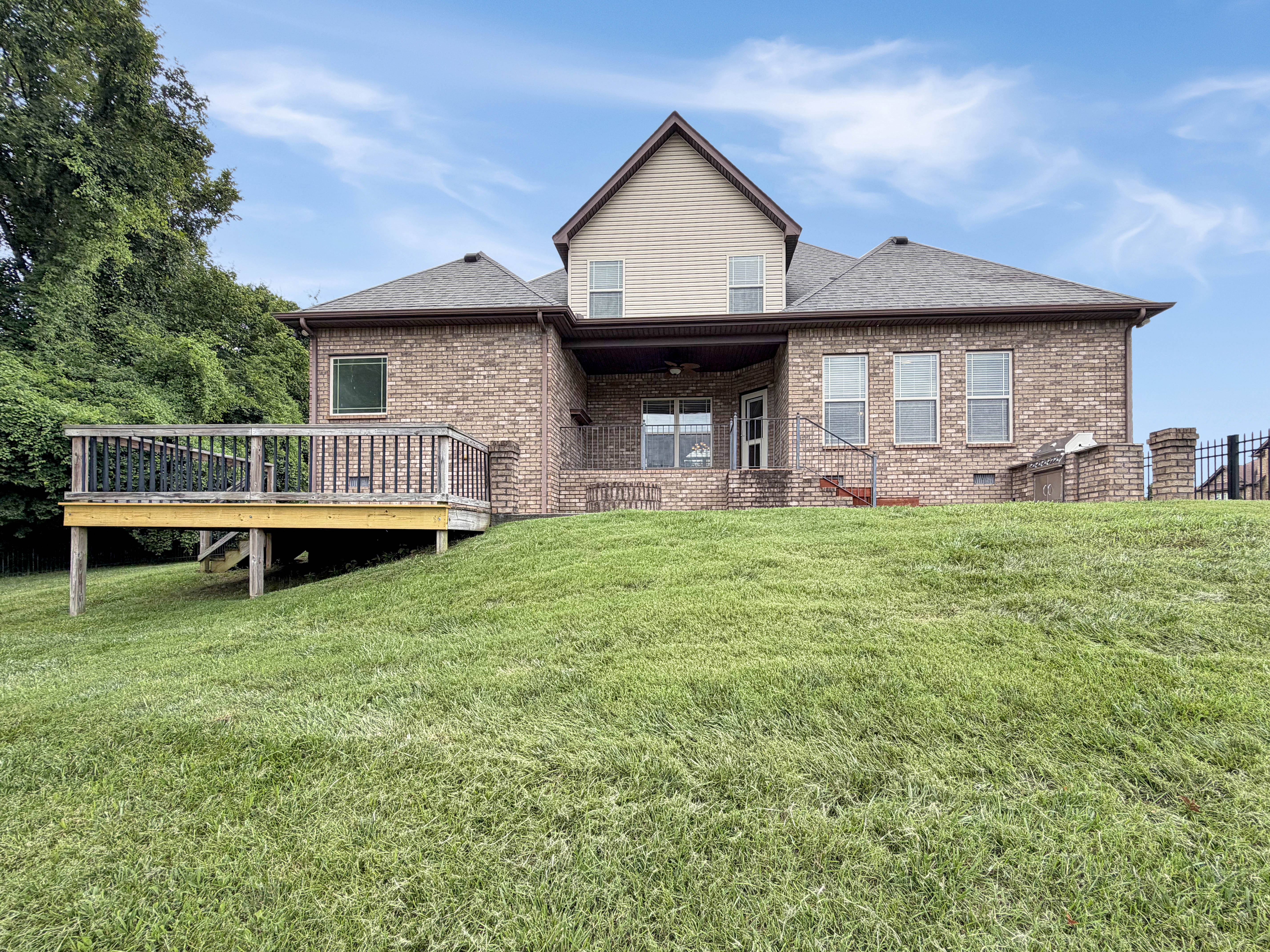 Photo 5 of 30 of 3512 Martins Woods Ln, La Vergne, TN