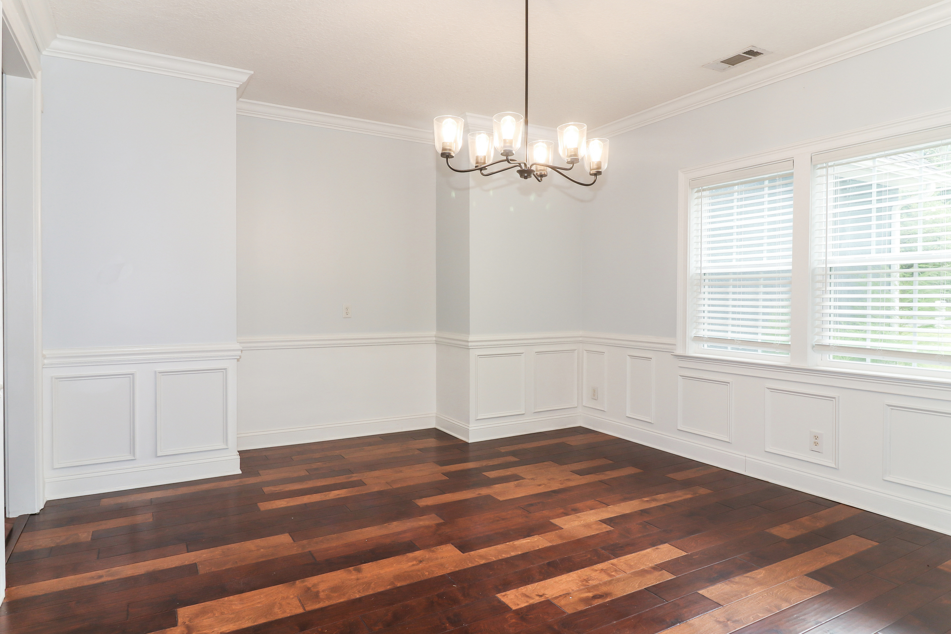 Photo 8 of 22 of 746 Catherine St, Jesup, GA