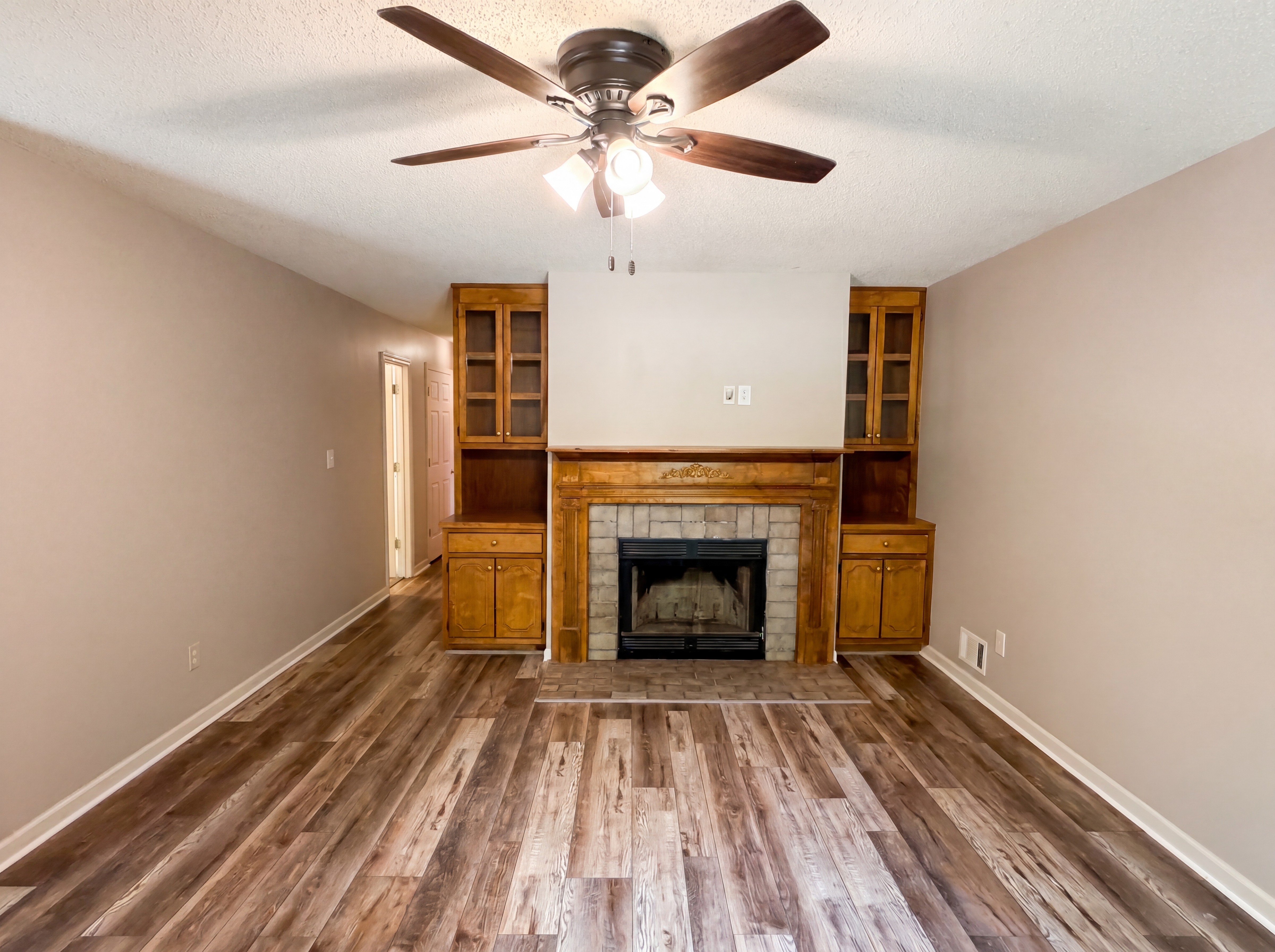 Photo 3 of 19 of 280 Pleasant Valley Rd, McDonough, GA