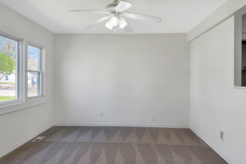 Property photo 3 of 1005 NE 44th St