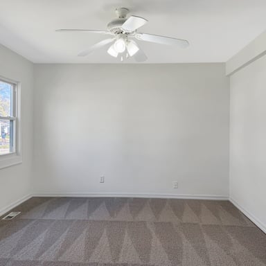 Property photo 3 of 1005 NE 44th St