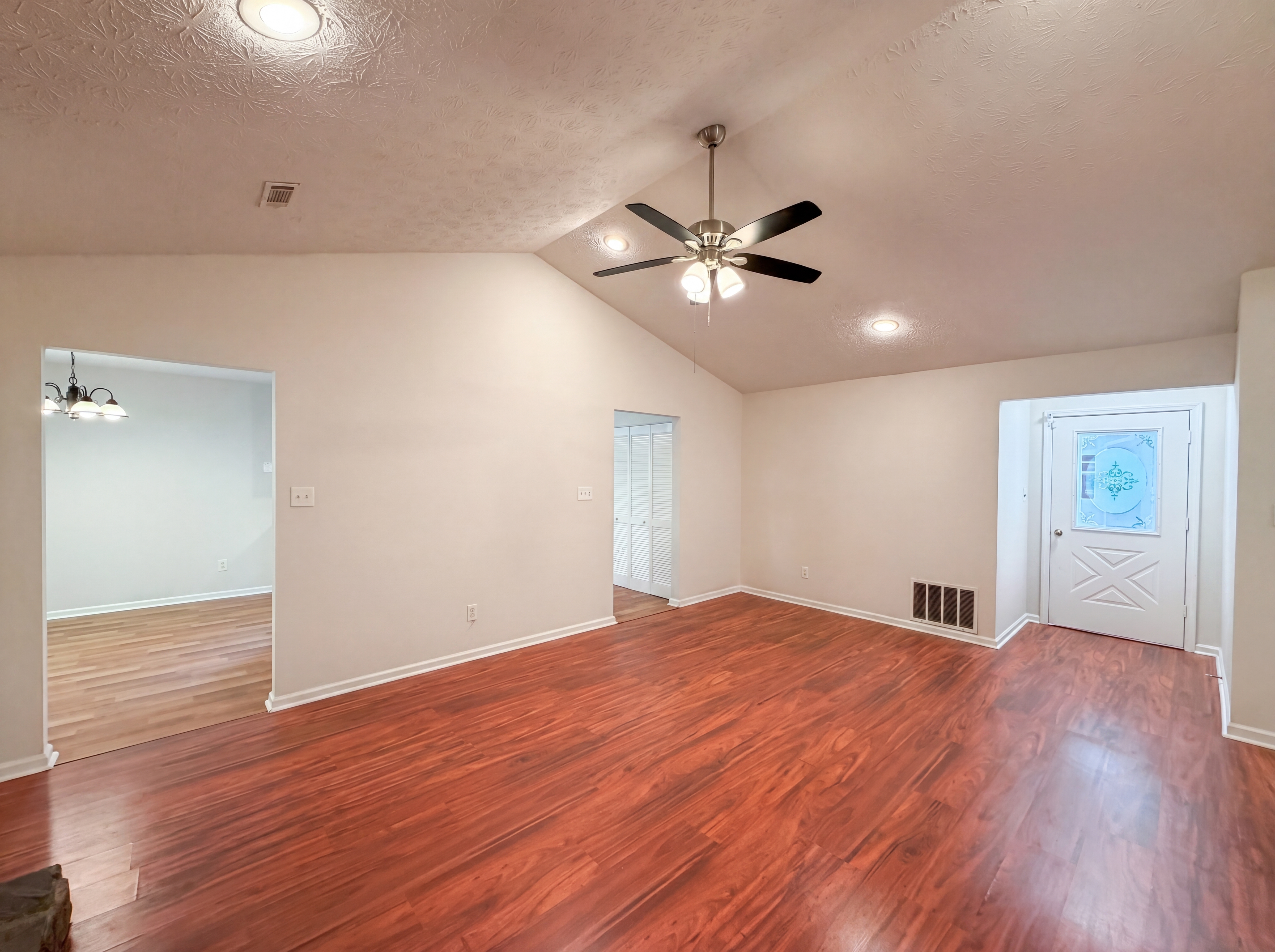 Photo 8 of 22 of 430 Cornwallis Way, Fayetteville, GA
