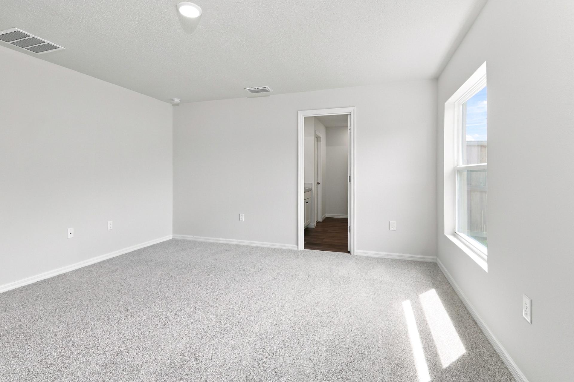 Photo 4 of 23 of 2462 SE Watercrest St, Port Saint Lucie, FL