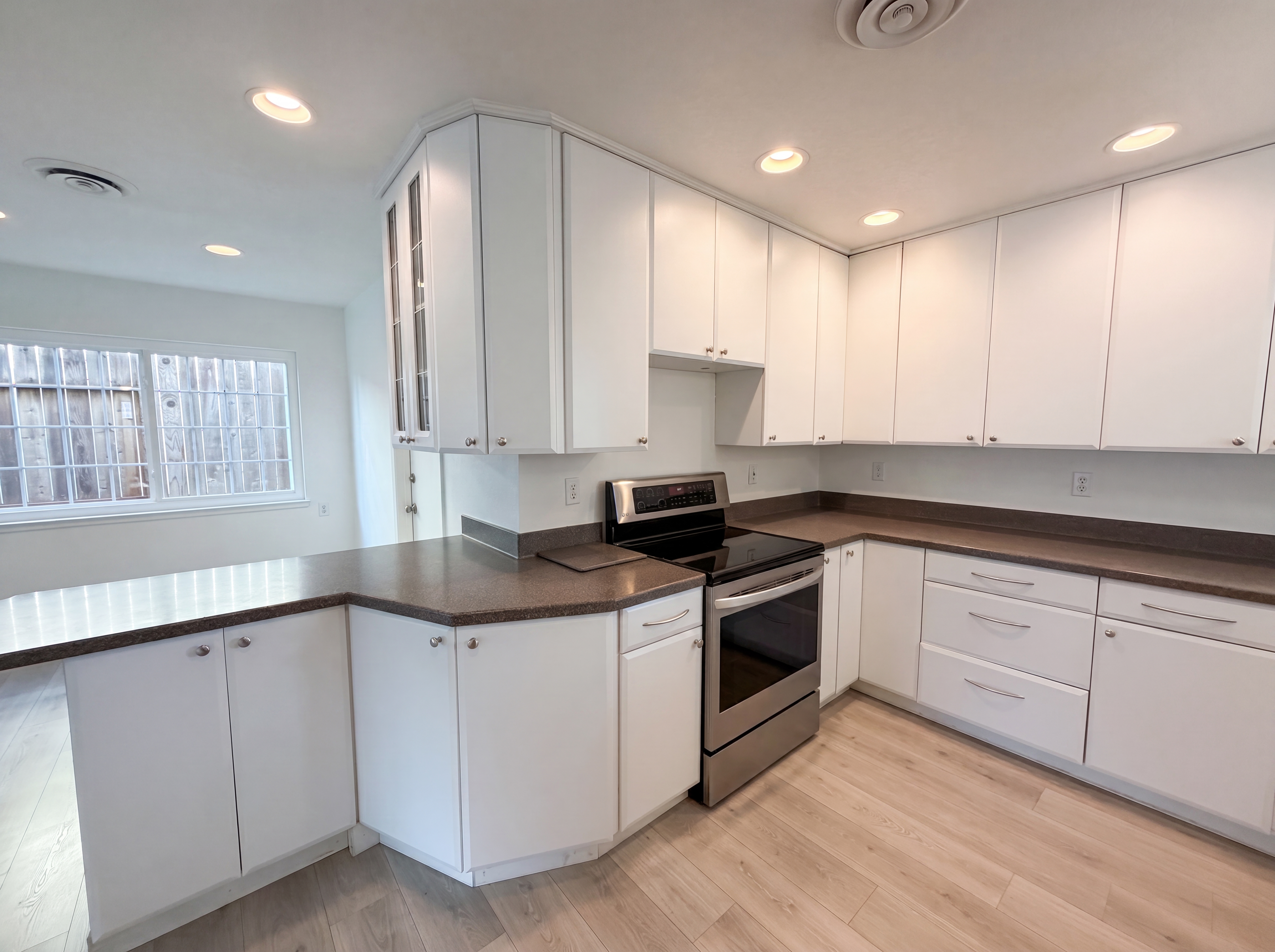 Photo 11 of 28 of 6840 Oaklawn Way, Fair Oaks, CA