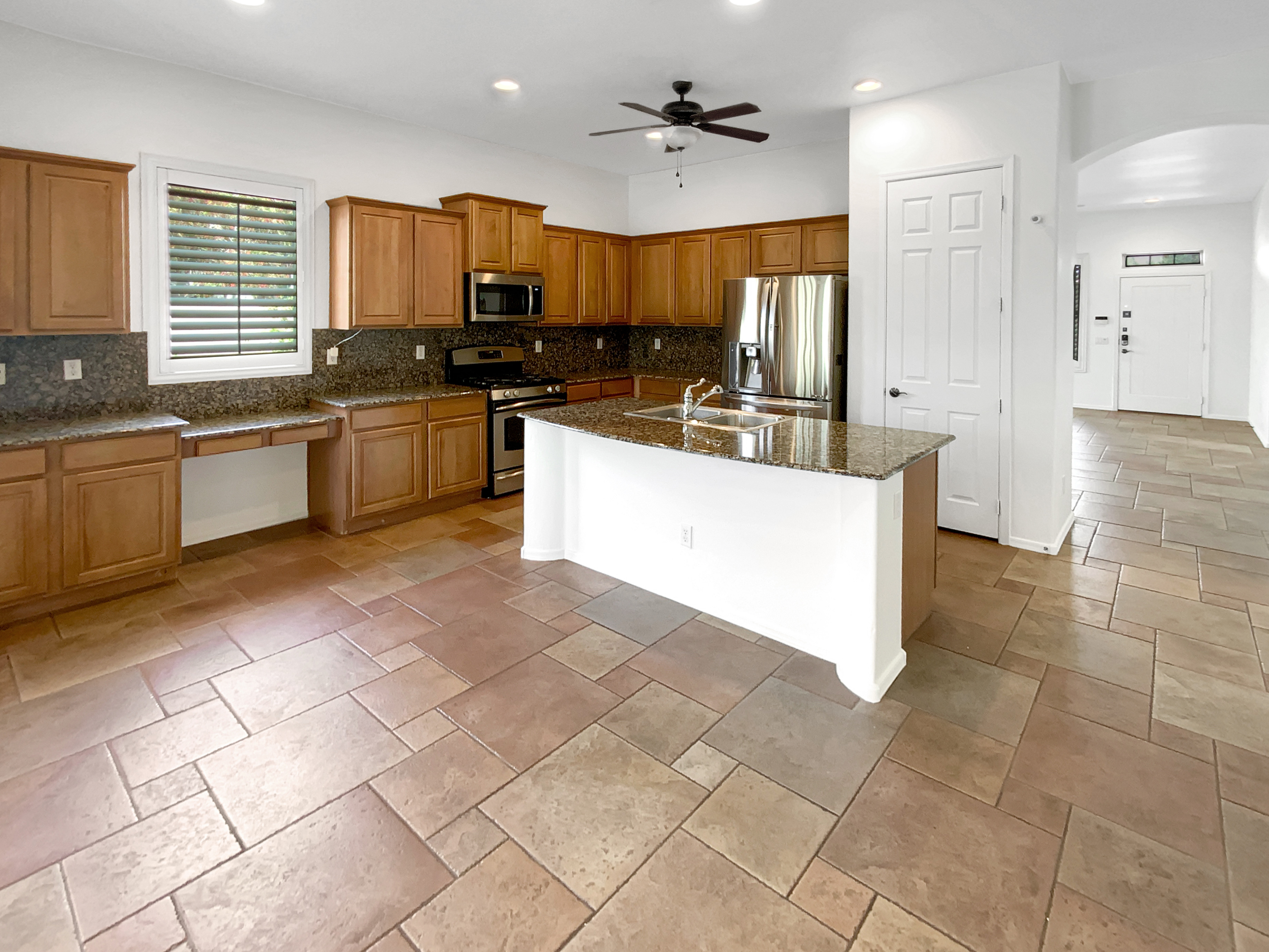 Photo 6 of 27 of 12644 N 152nd Ave, Surprise, AZ