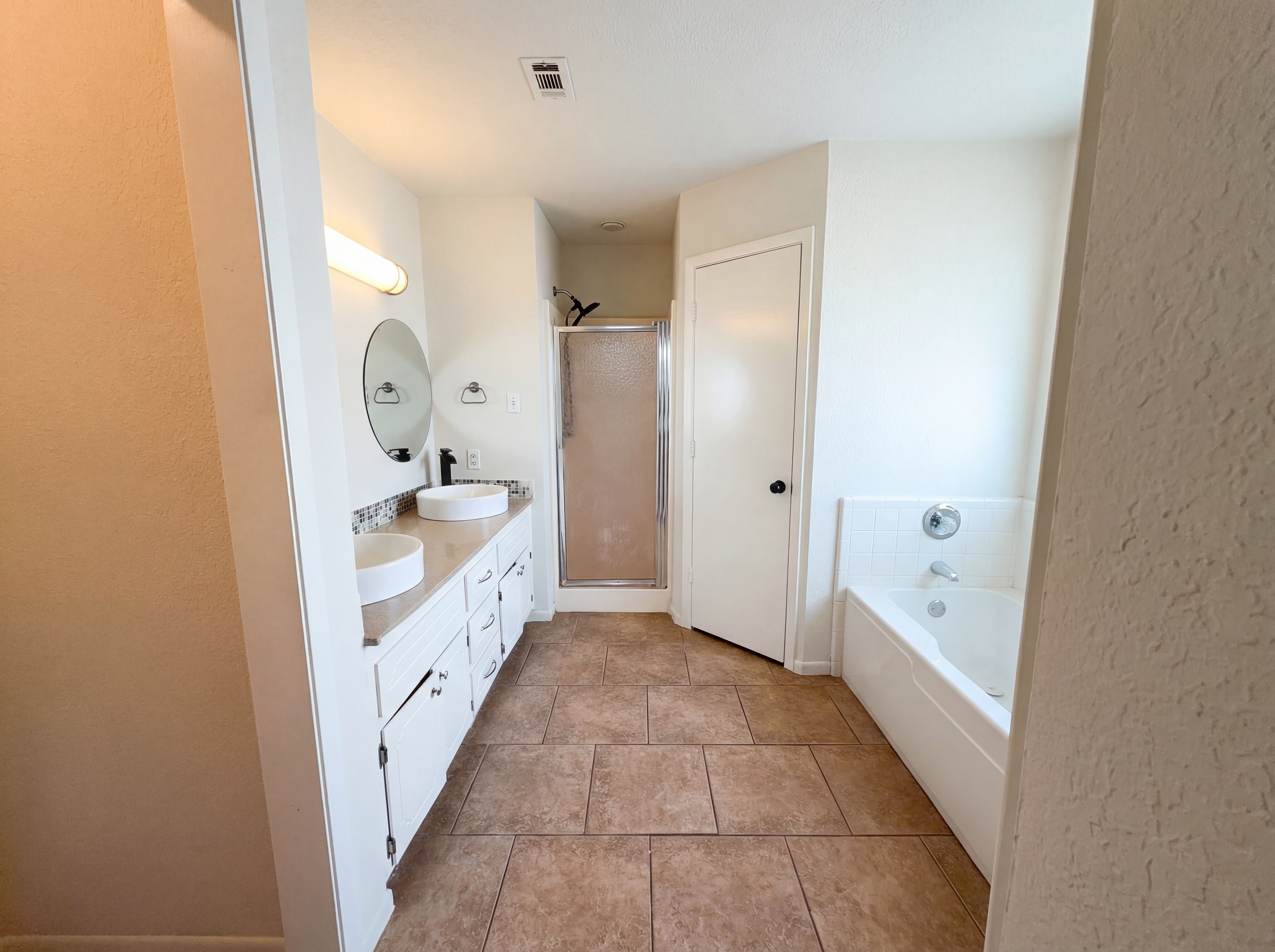 Photo 6 of 16 of 1802 Moonstone Dr, Killeen, TX