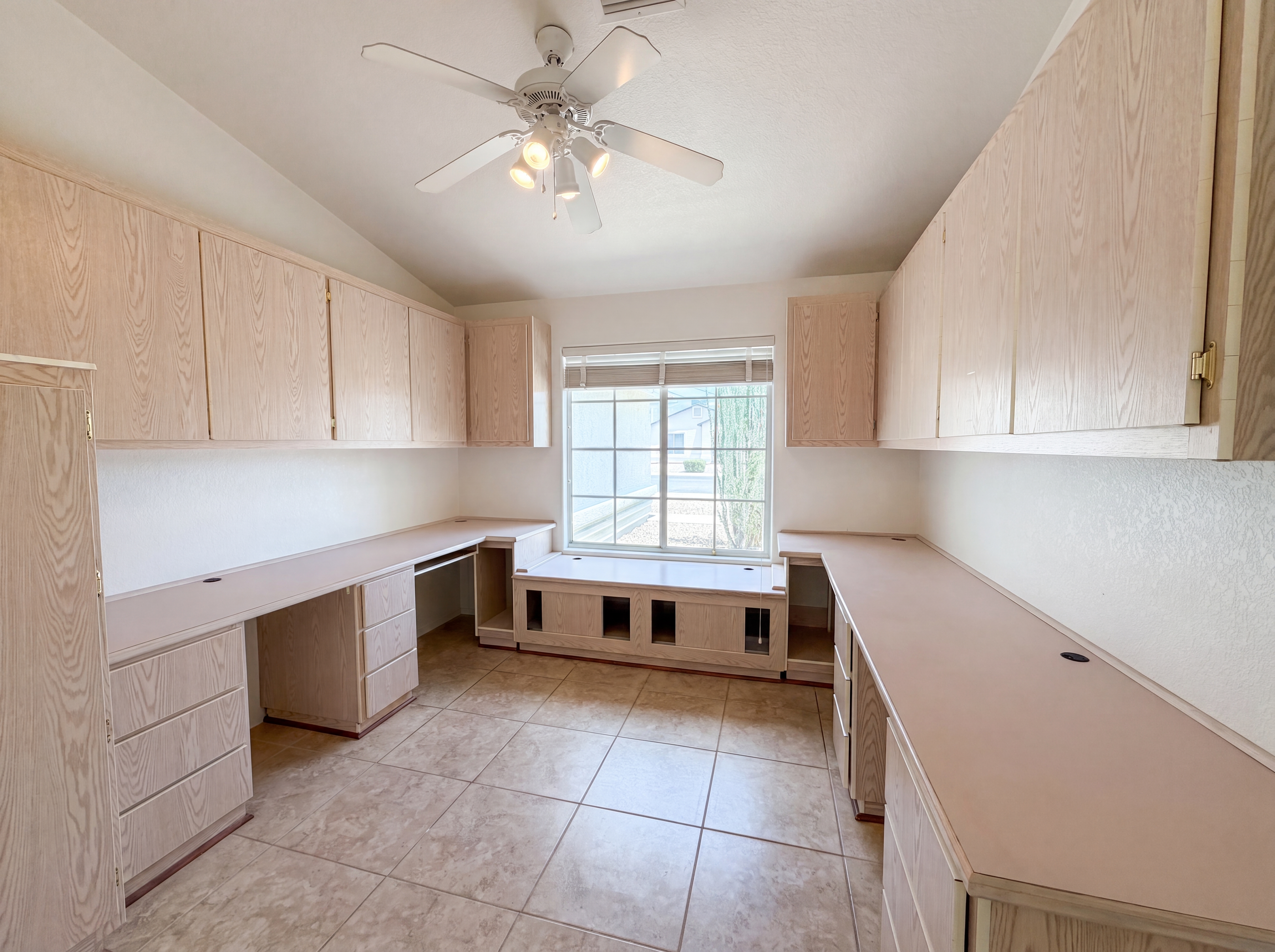 Photo 9 of 21 of 1617 E Krystal St, Casa Grande, AZ
