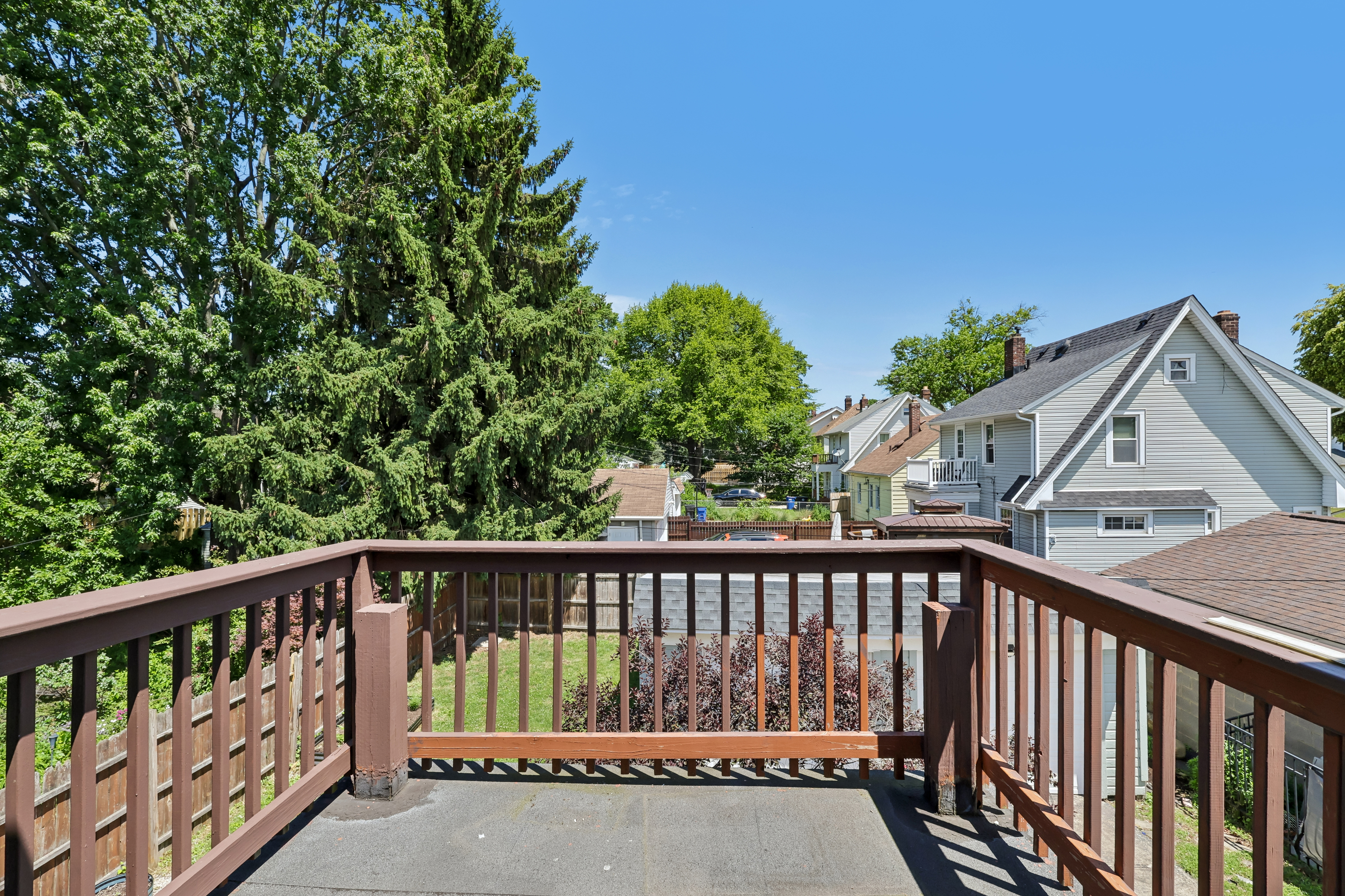 Photo 35 of 46 of 14606 Bartter Ave, Cleveland, OH