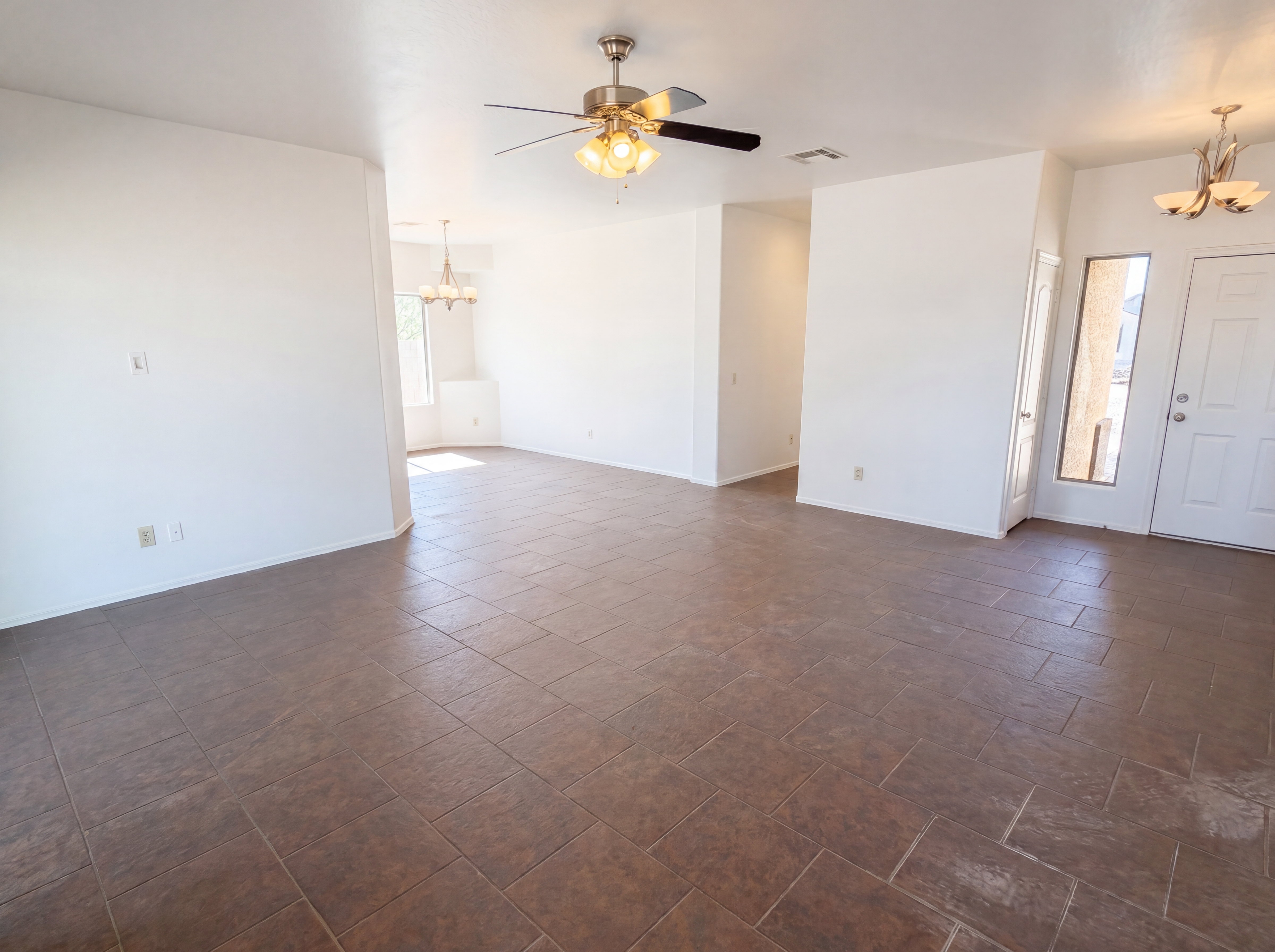 Photo 7 of 32 of 29918 N 225th Ave, Wittmann, AZ